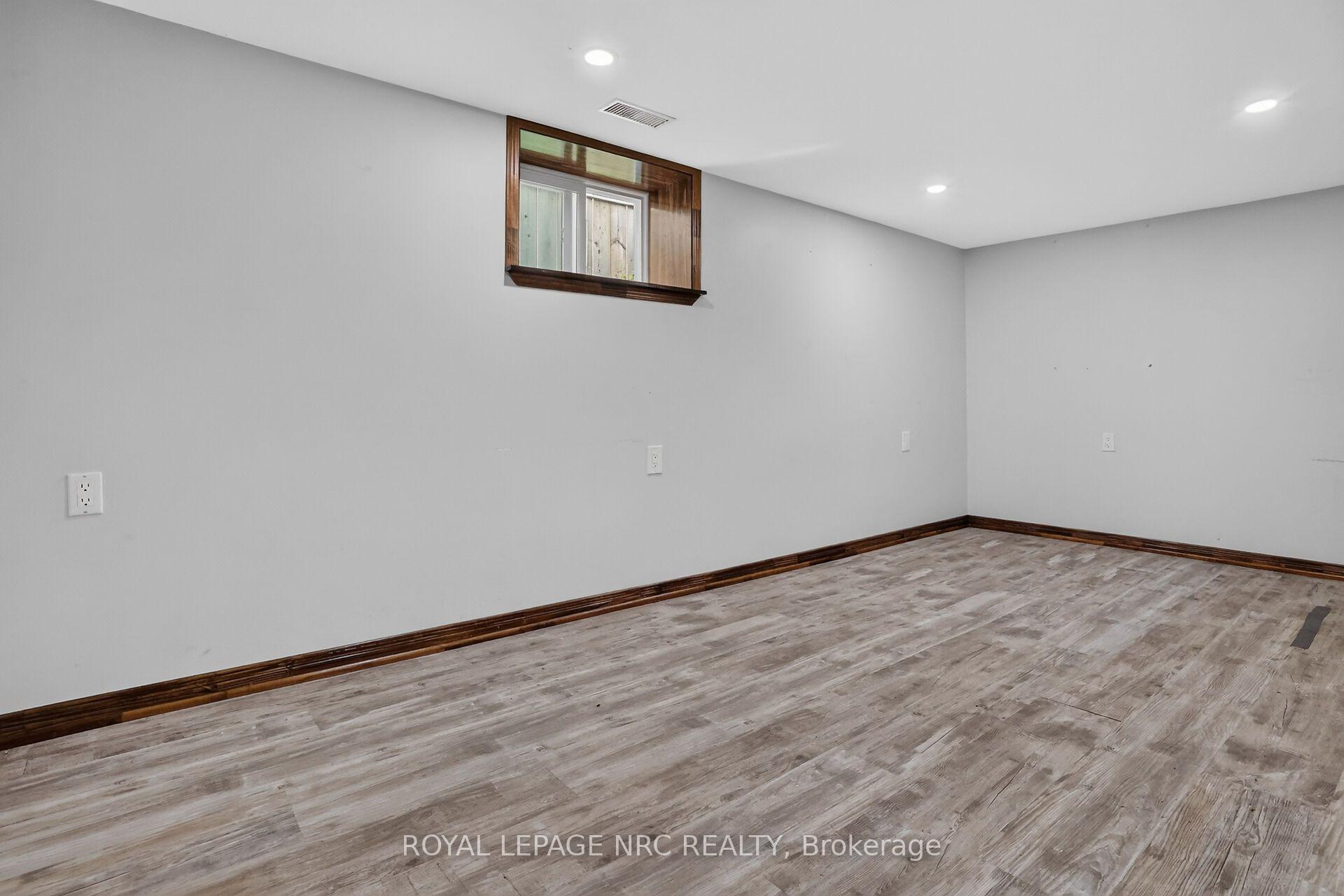 Photo 14 of 62 Cosby Avenue, St. Catharines, Facer — HOMEH