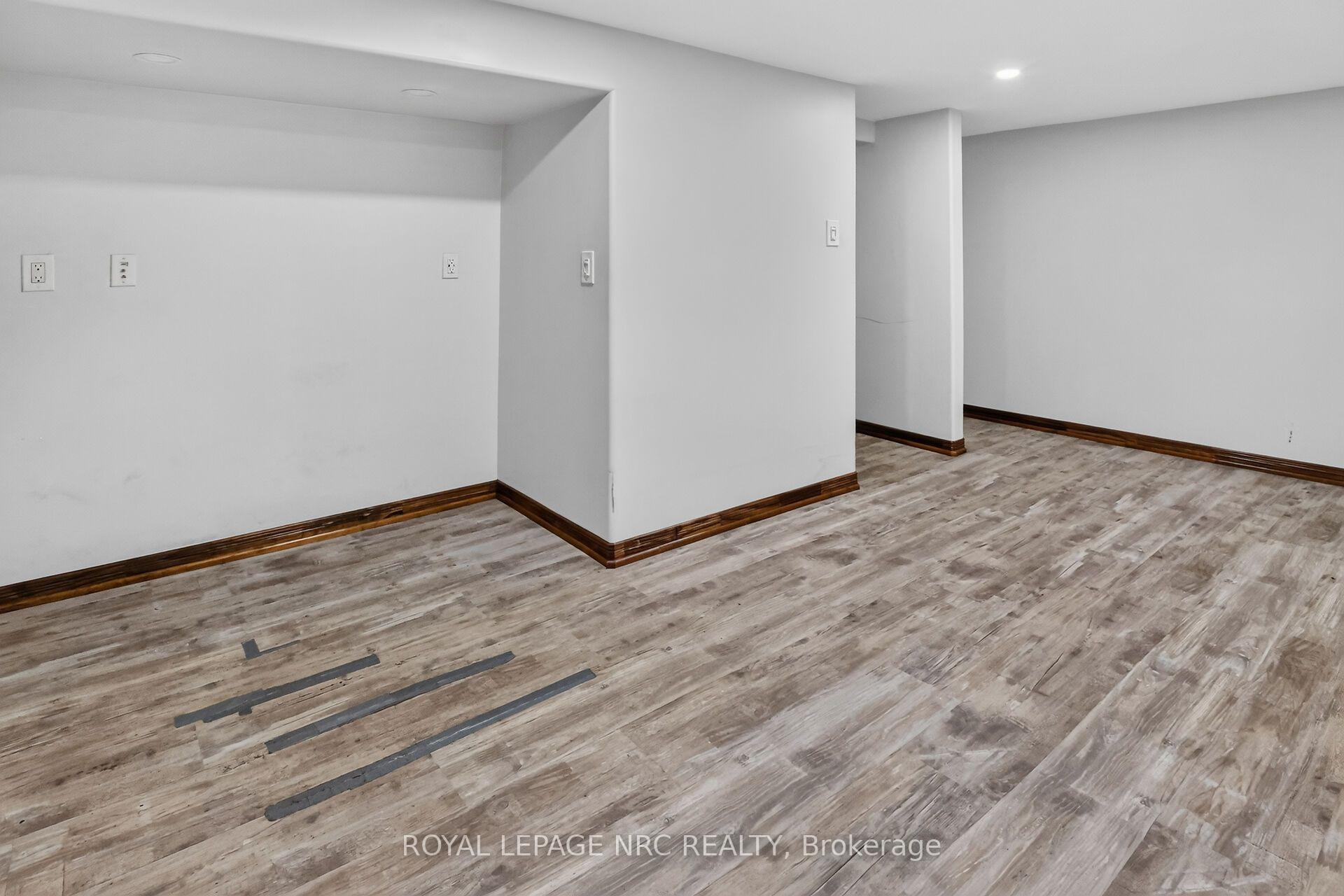 Photo 15 of 62 Cosby Avenue, St. Catharines, Facer — HOMEH