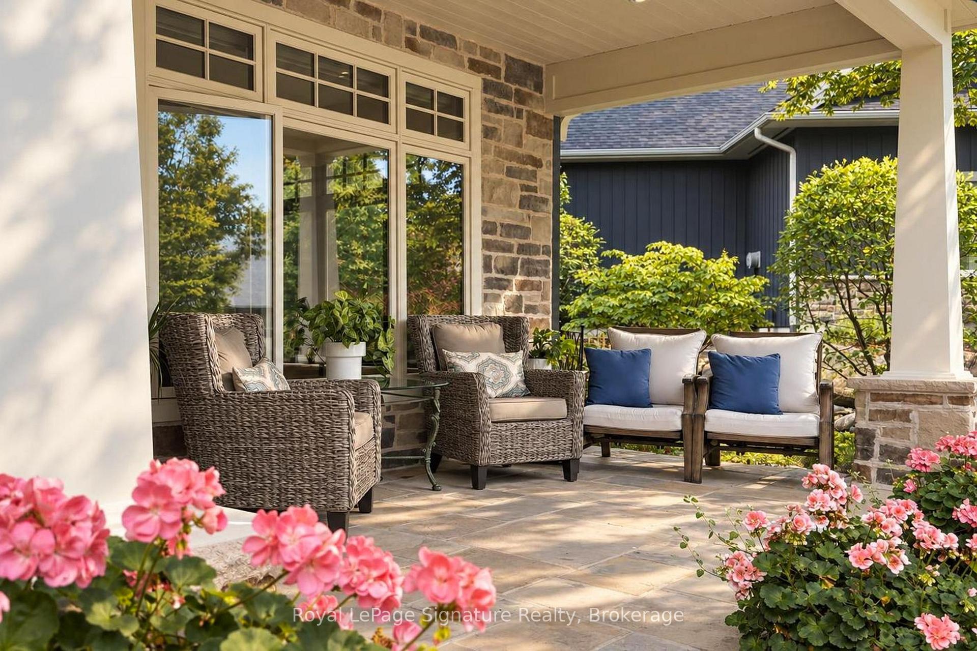 Photo 3 of 108 McMullen Court, Blue Mountains — HOMEH