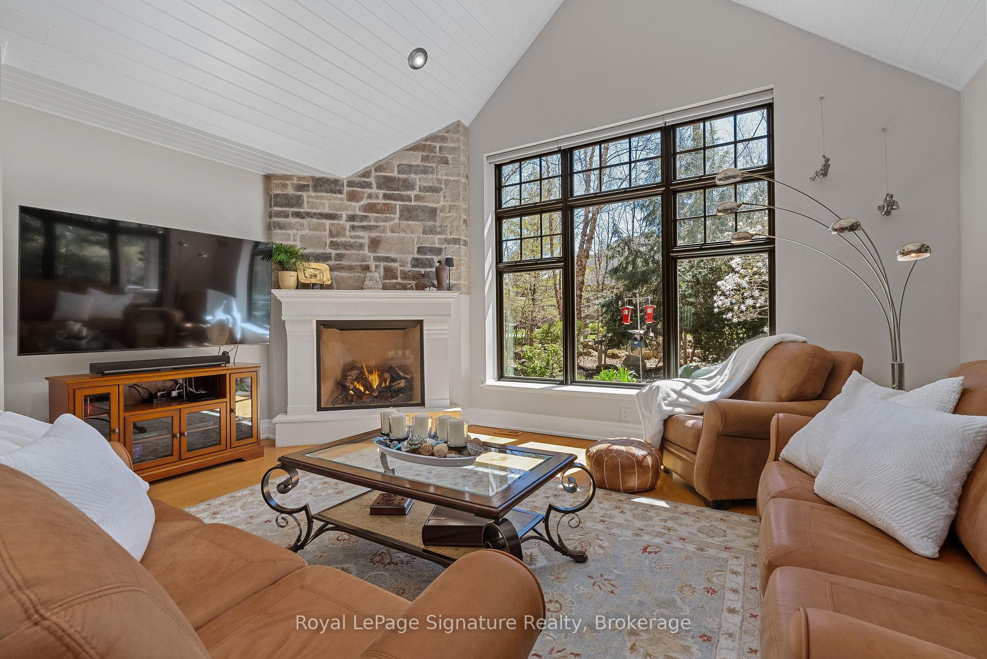 Photo 6 of 108 McMullen Court, Blue Mountains — HOMEH