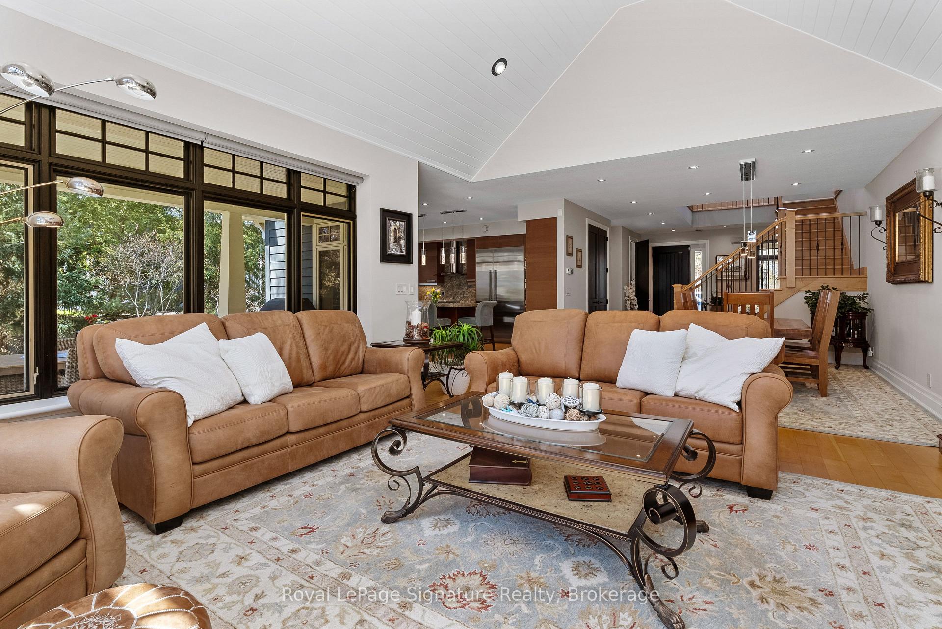 Photo 8 of 108 McMullen Court, Blue Mountains — HOMEH