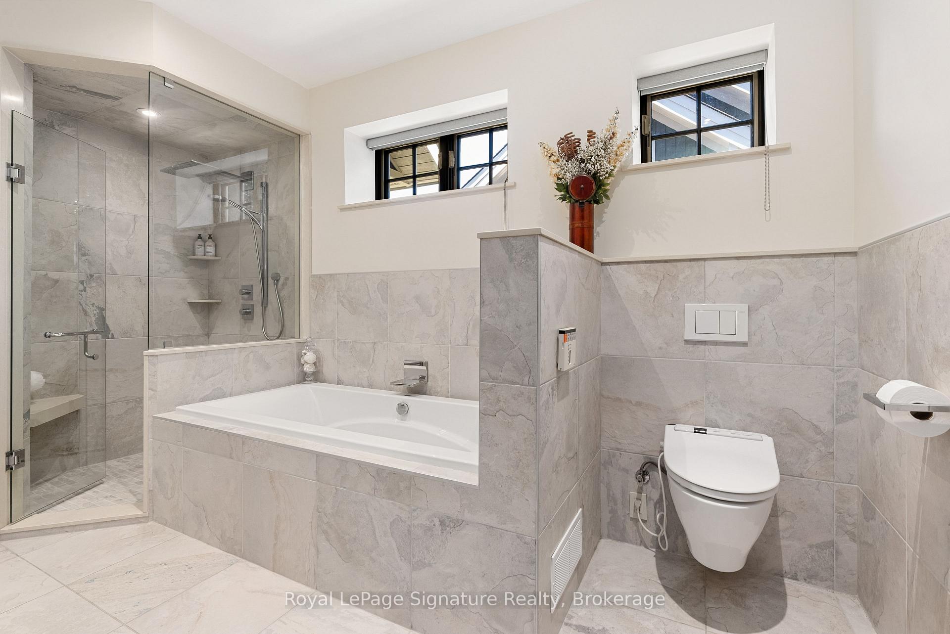 Photo 18 of 108 McMullen Court, Blue Mountains — HOMEH