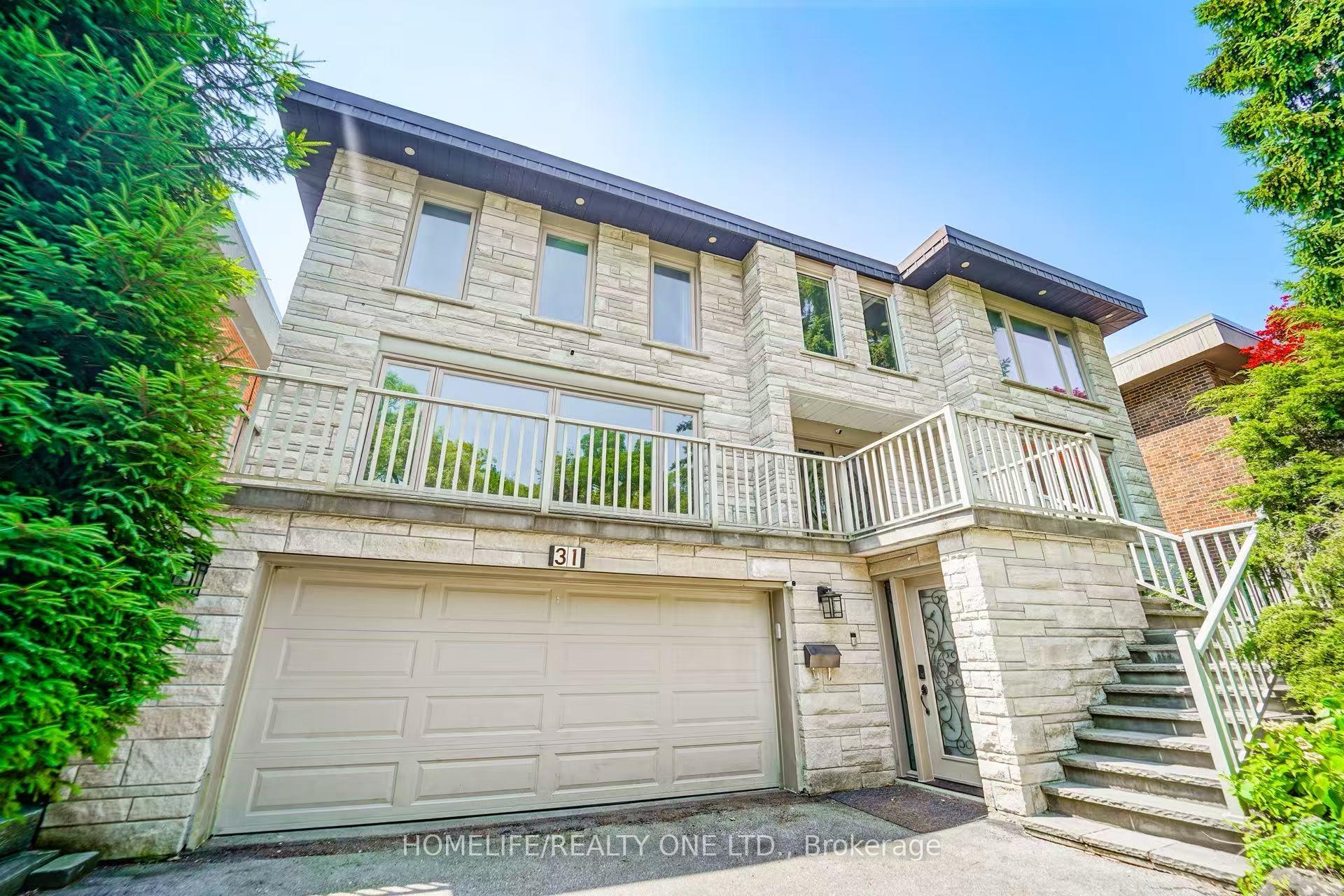 Photo 4 of 31 Bearwood Drive, Etobicoke, Edenbridge-Humber Valley — HOMEH