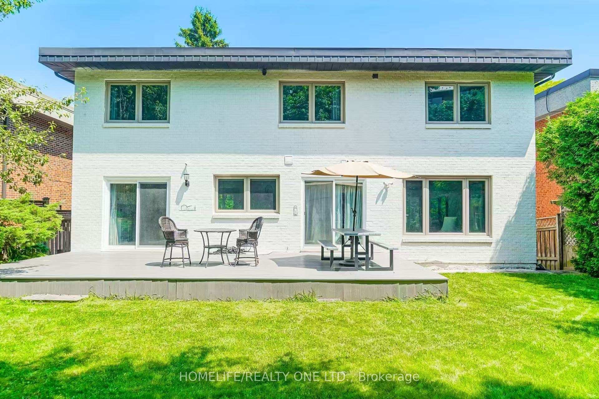 Photo 34 of 31 Bearwood Drive, Etobicoke, Edenbridge-Humber Valley — HOMEH