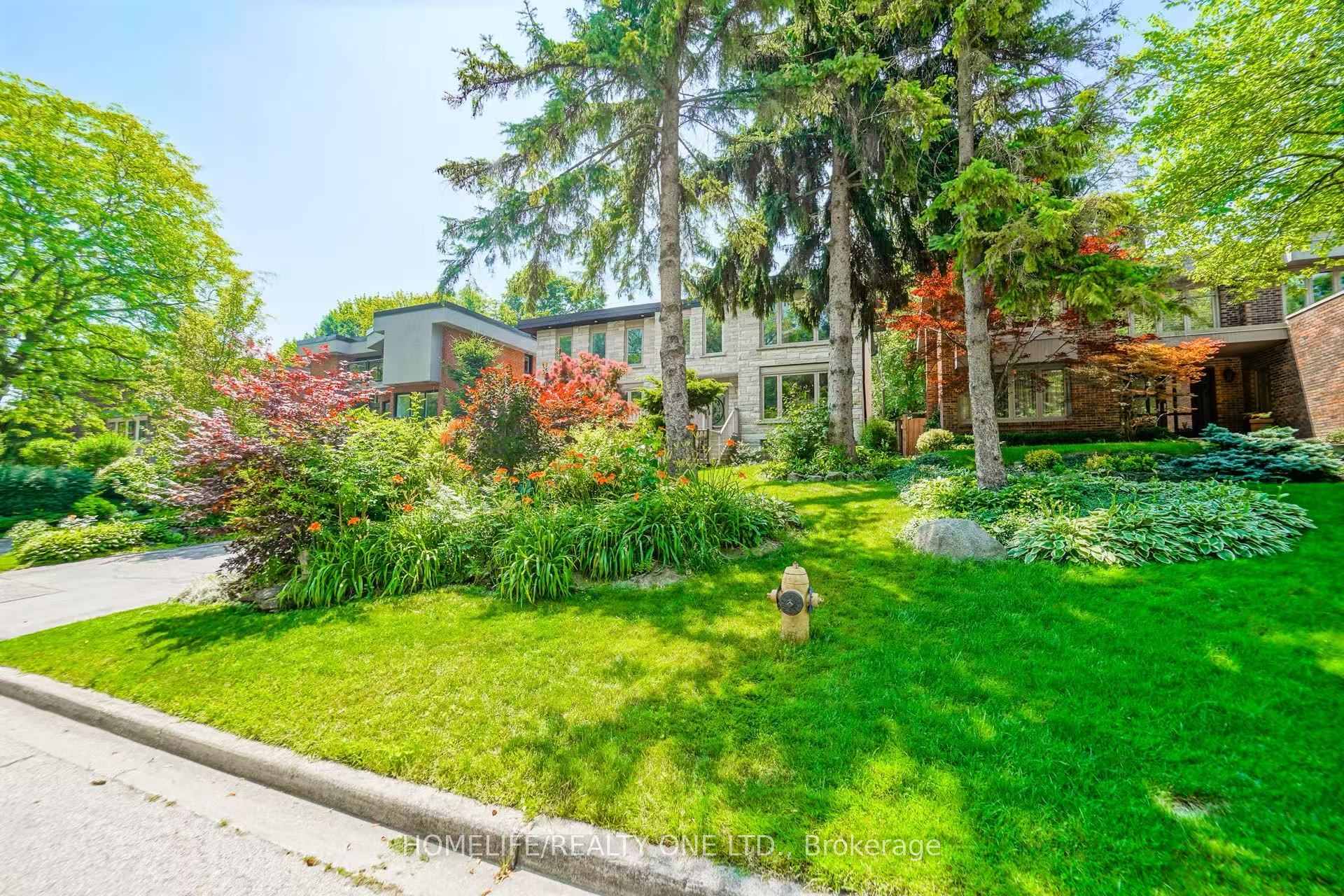 Photo 39 of 31 Bearwood Drive, Etobicoke, Edenbridge-Humber Valley — HOMEH