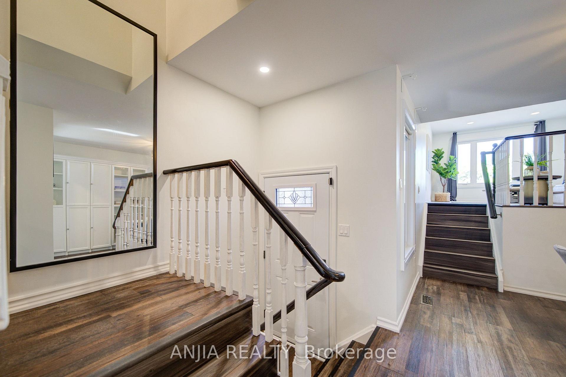 Photo 7 of 63 Enchanted Hills Crescent, Scarborough, Milliken — HOMEH
