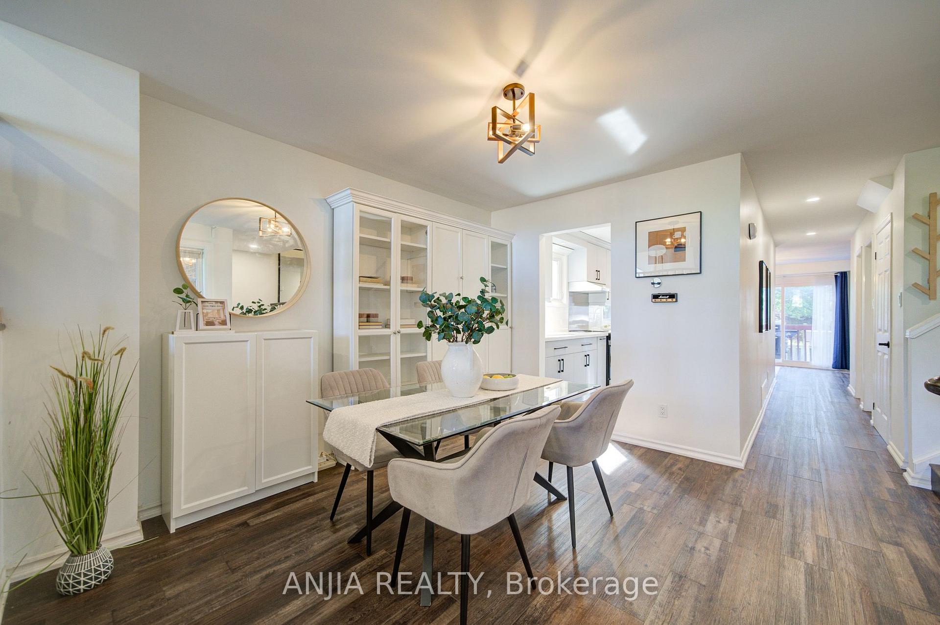 Photo 11 of 63 Enchanted Hills Crescent, Scarborough, Milliken — HOMEH