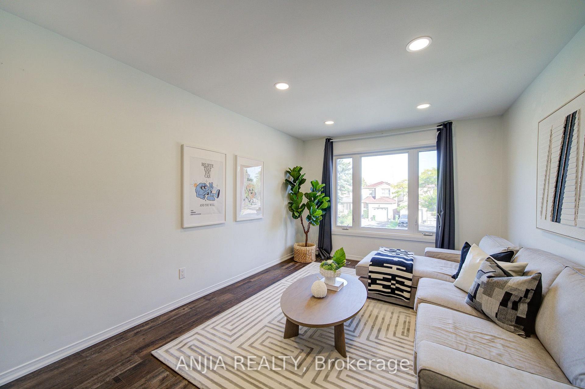 Photo 14 of 63 Enchanted Hills Crescent, Scarborough, Milliken — HOMEH