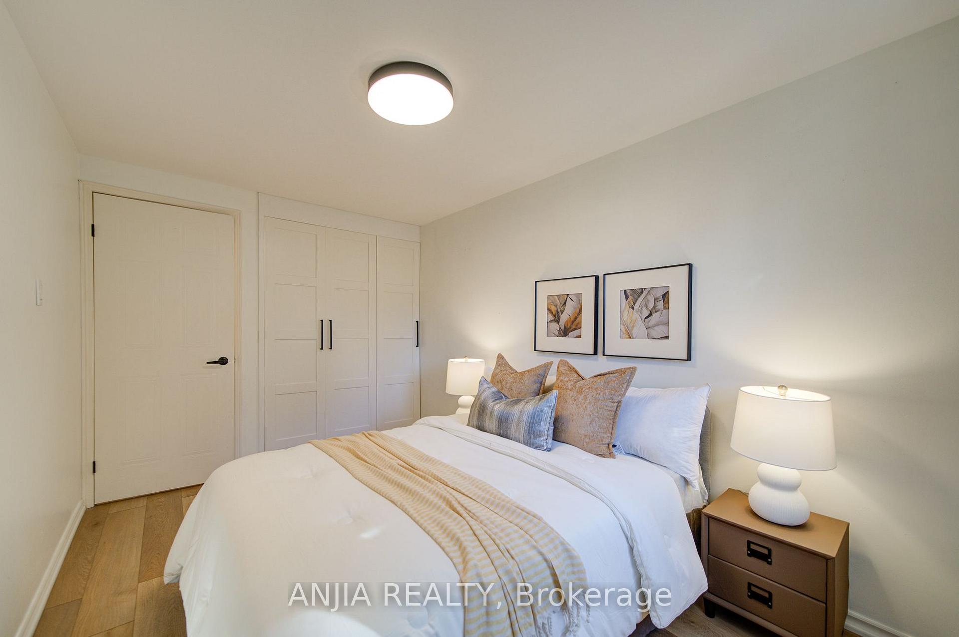 Photo 39 of 63 Enchanted Hills Crescent, Scarborough, Milliken — HOMEH