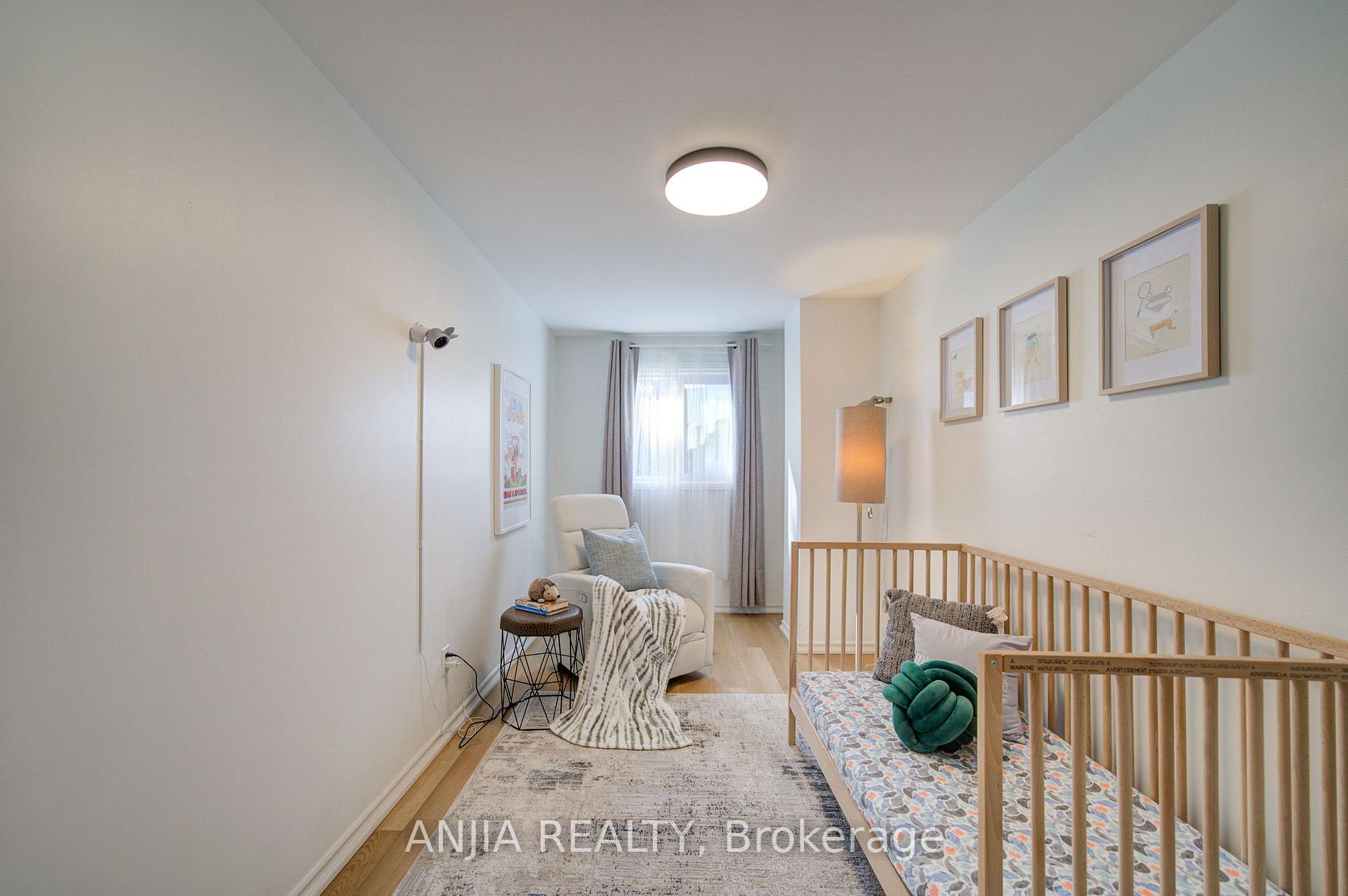 Photo 43 of 63 Enchanted Hills Crescent, Scarborough, Milliken — HOMEH