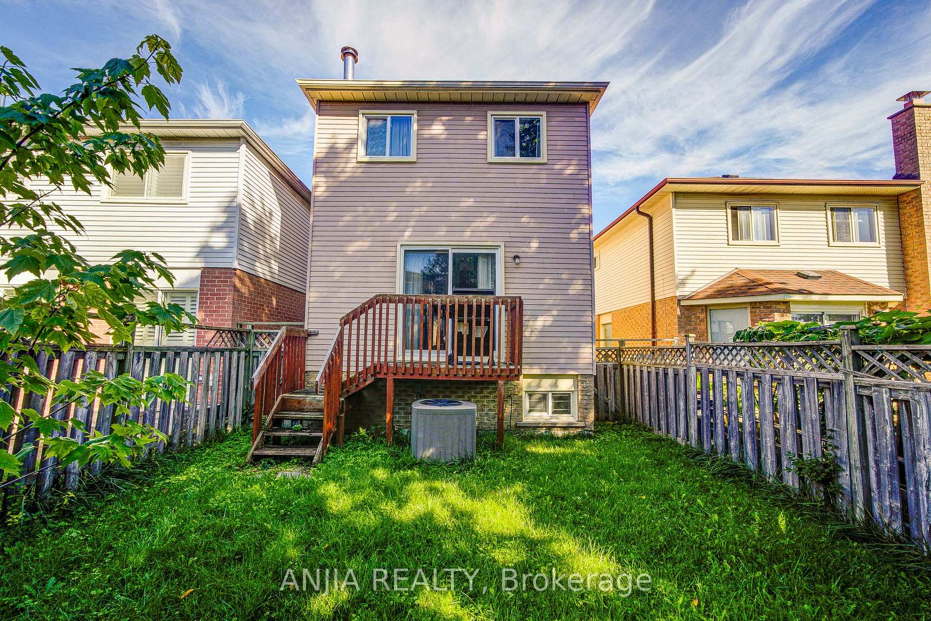 Photo 48 of 63 Enchanted Hills Crescent, Scarborough, Milliken — HOMEH