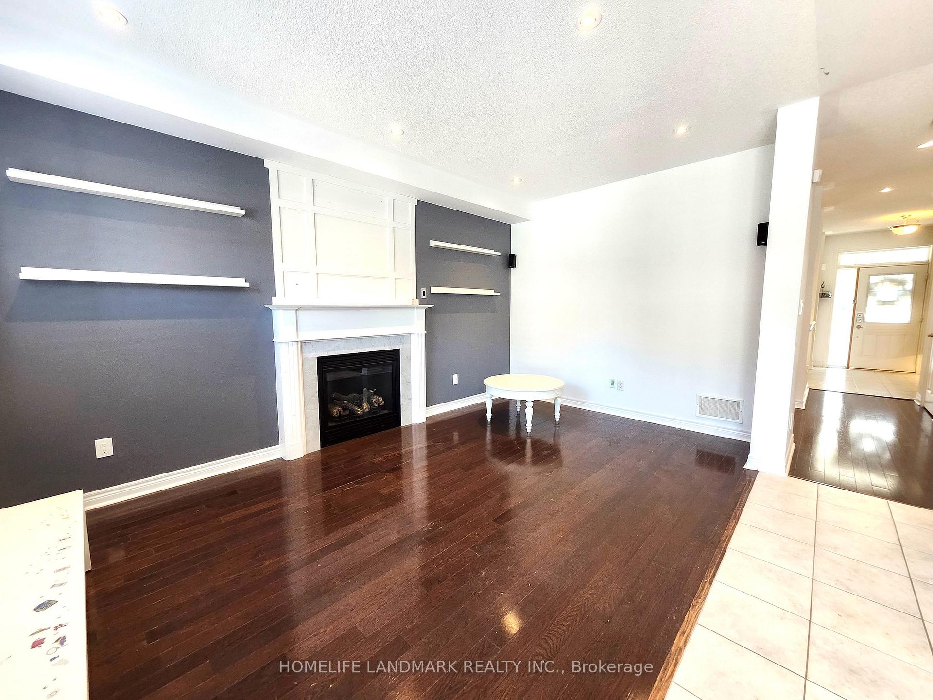 Photo 5 of 8 Church View Avenue, Markham, Victoria Manor-Jennings Gate — HOMEH
