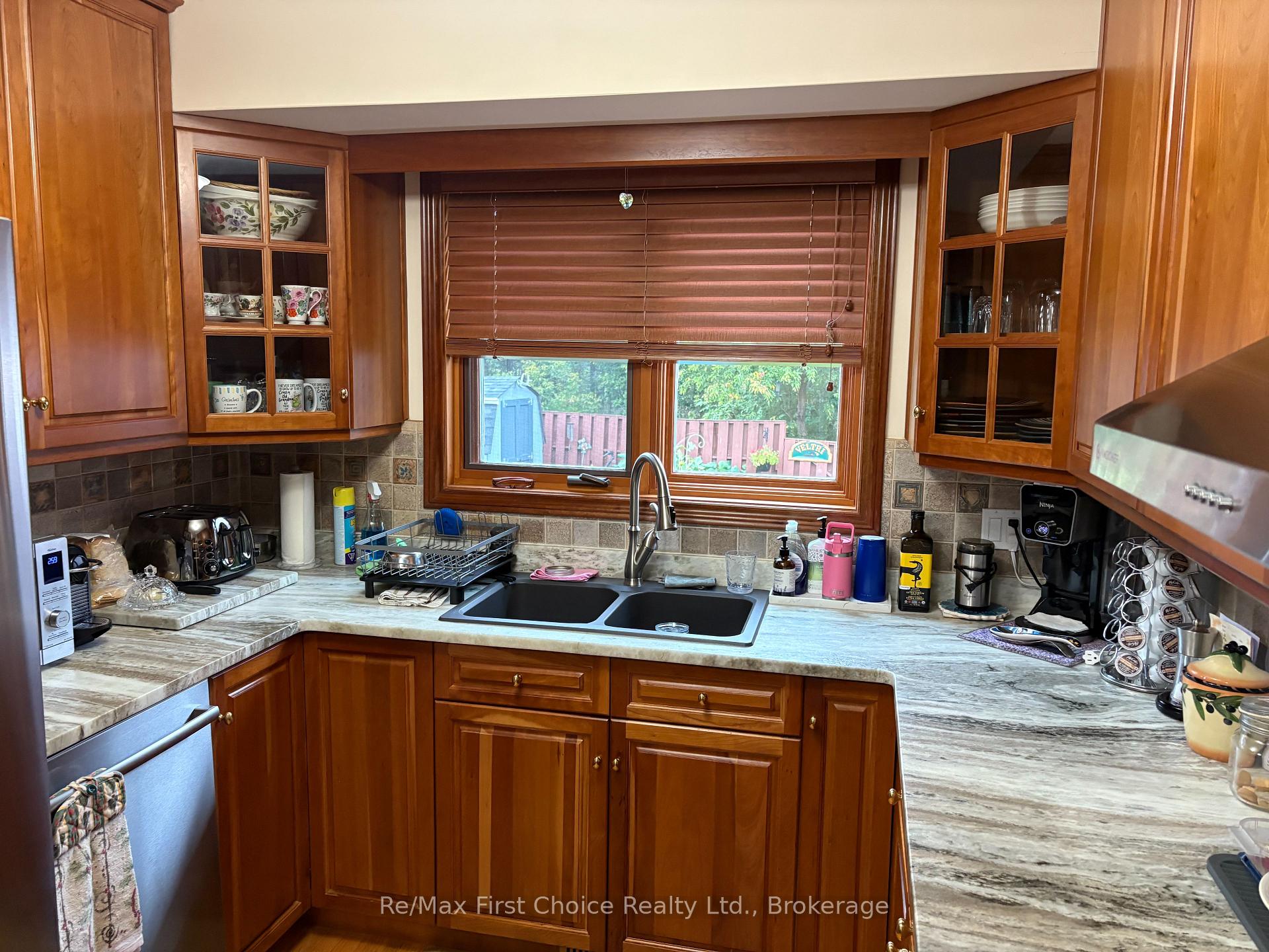 Photo 21 of 422 Ryerson Crescent, Thunder Bay, College Park — HOMEH