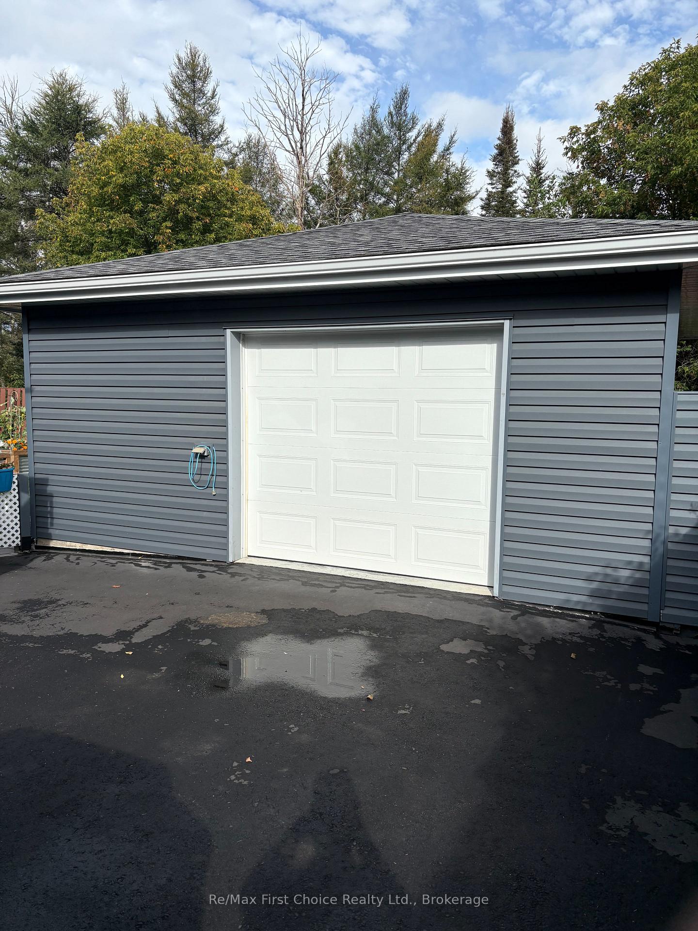 Photo 42 of 422 Ryerson Crescent, Thunder Bay, College Park — HOMEH