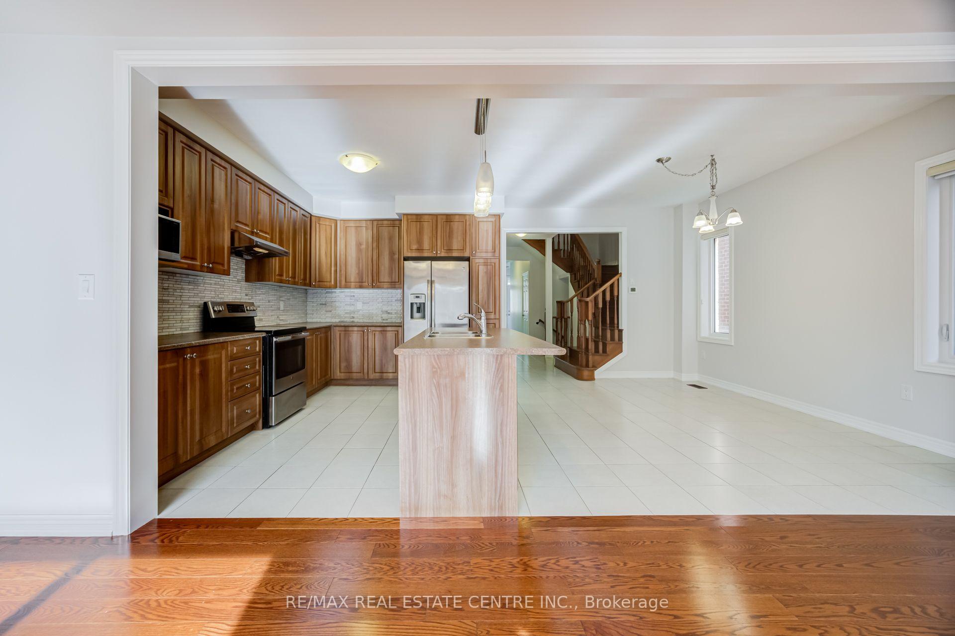 Photo 11 of 464 George Ryan Avenue, Oakville, Joshua Meadows — HOMEH