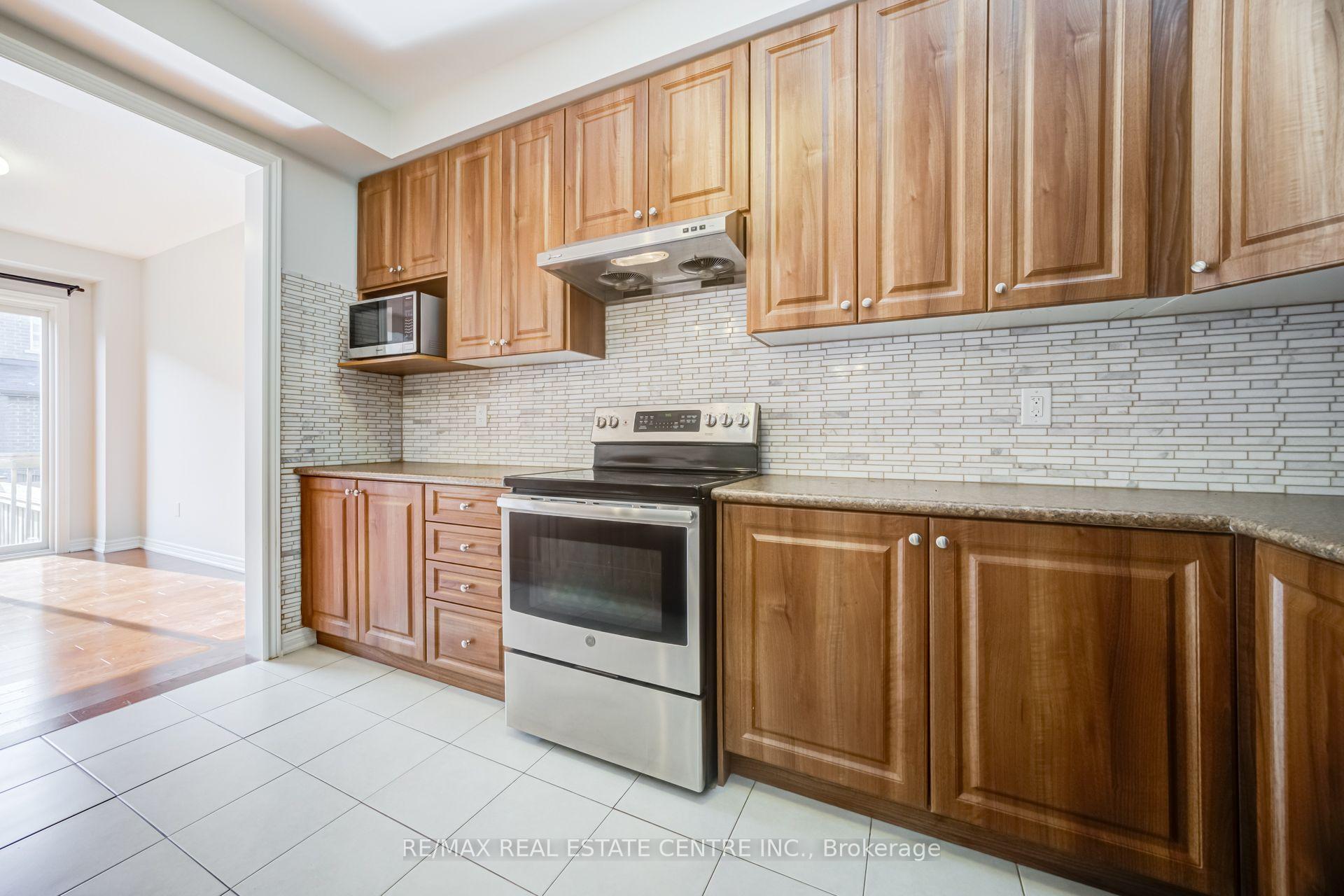 Photo 14 of 464 George Ryan Avenue, Oakville, Joshua Meadows — HOMEH