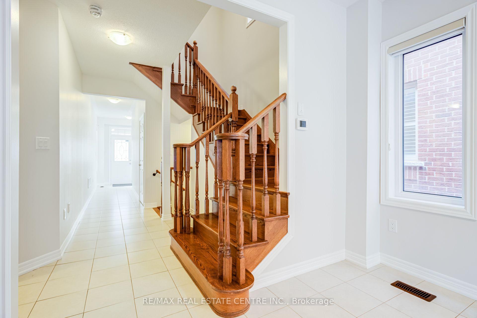 Photo 19 of 464 George Ryan Avenue, Oakville, Joshua Meadows — HOMEH