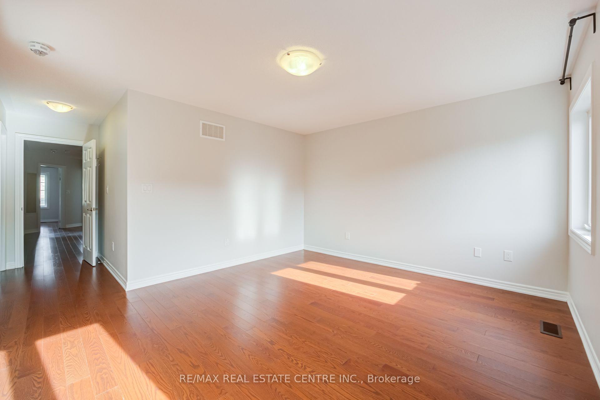 Photo 22 of 464 George Ryan Avenue, Oakville, Joshua Meadows — HOMEH
