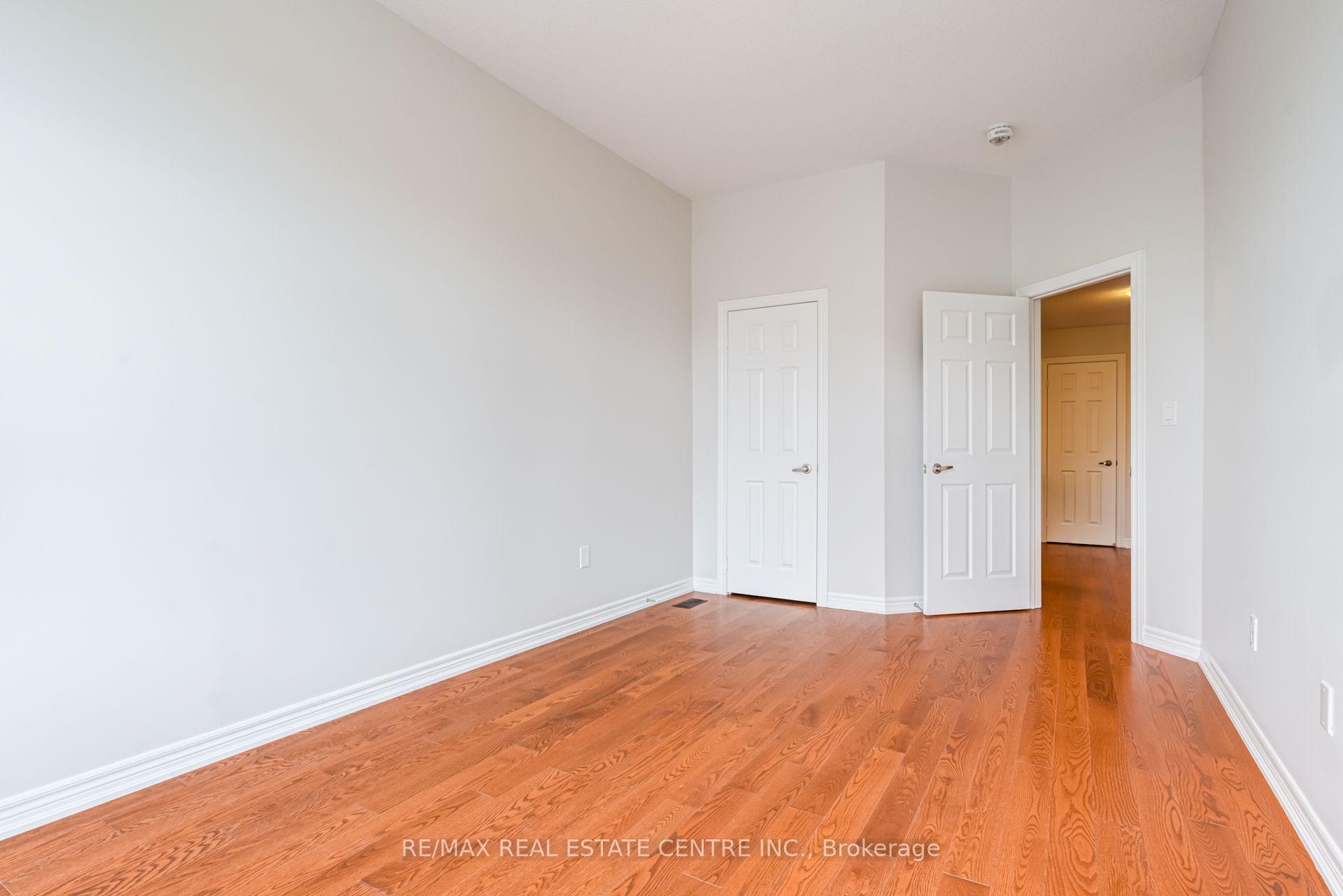 Photo 32 of 464 George Ryan Avenue, Oakville, Joshua Meadows — HOMEH