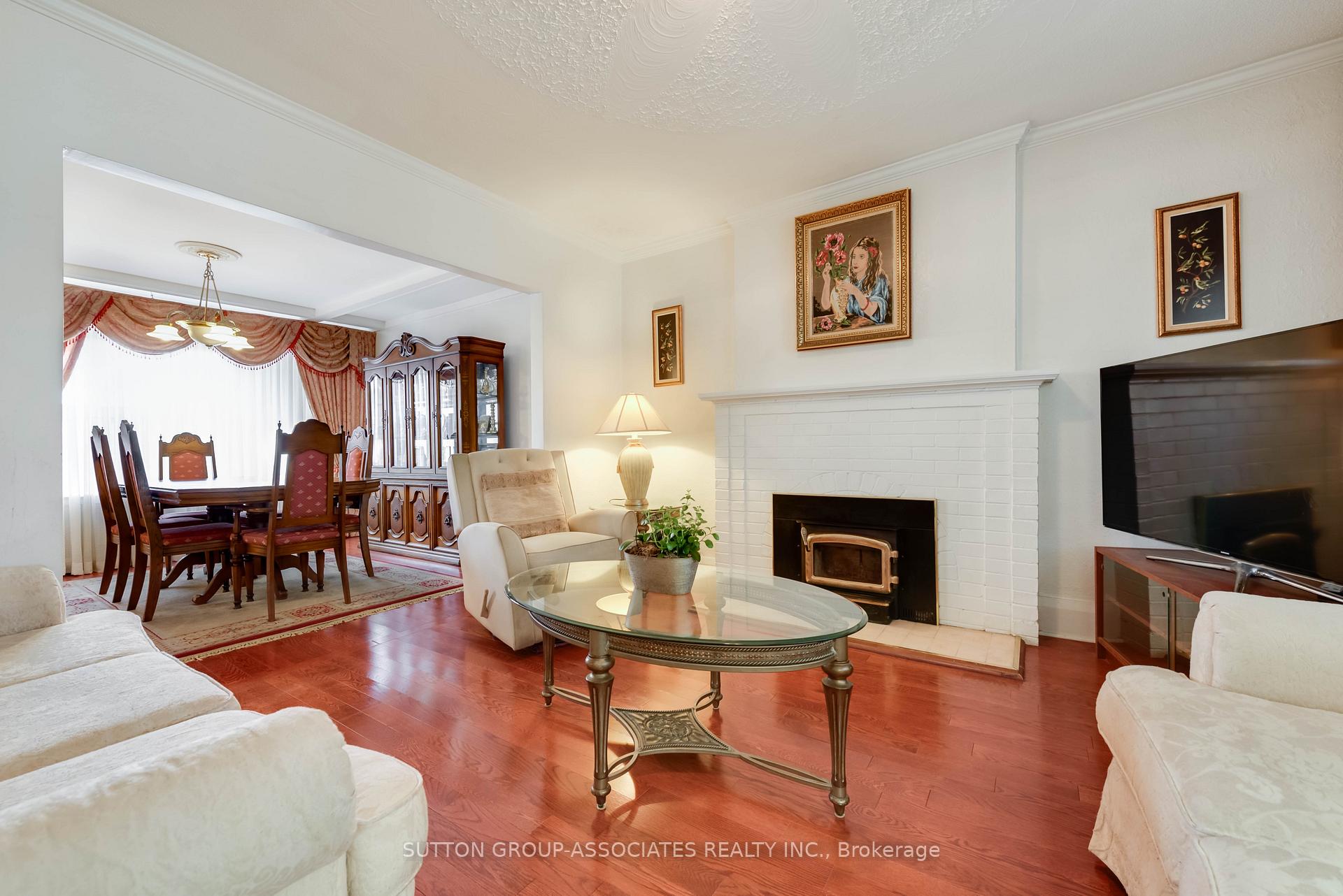 Photo 5 of 368 Glenholme Avenue, Toronto, Oakwood Village — HOMEH