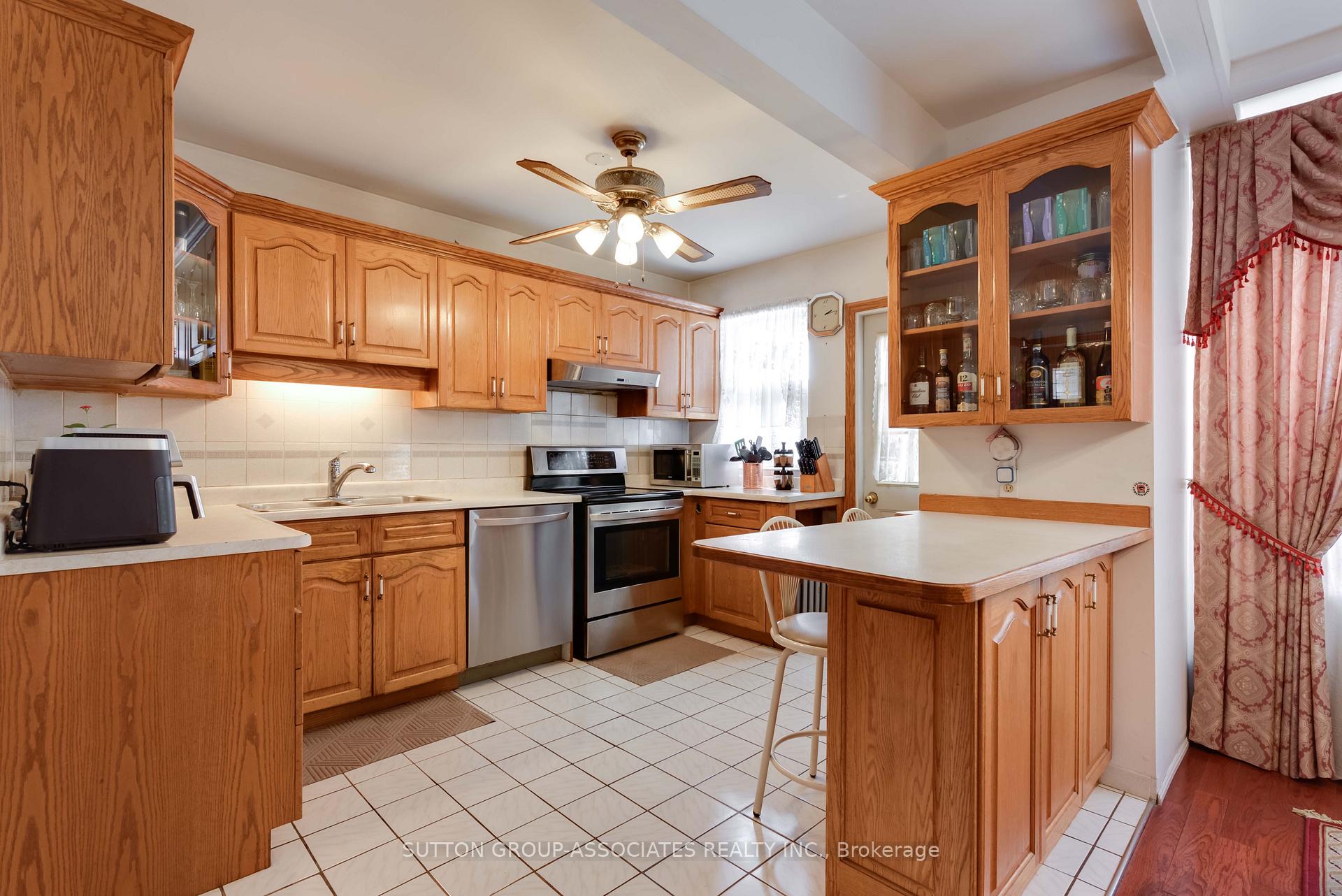 Photo 9 of 368 Glenholme Avenue, Toronto, Oakwood Village — HOMEH