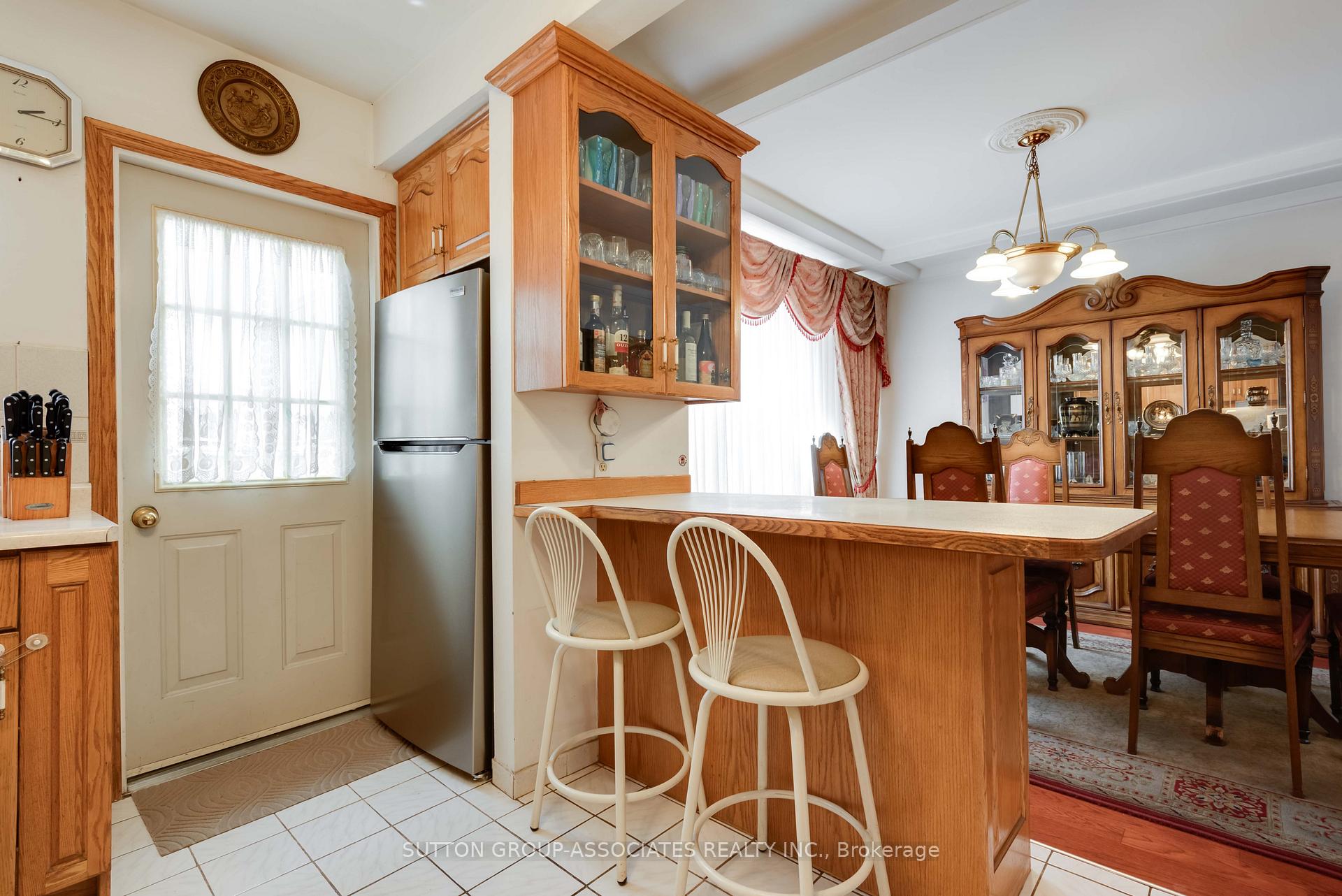 Photo 11 of 368 Glenholme Avenue, Toronto, Oakwood Village — HOMEH