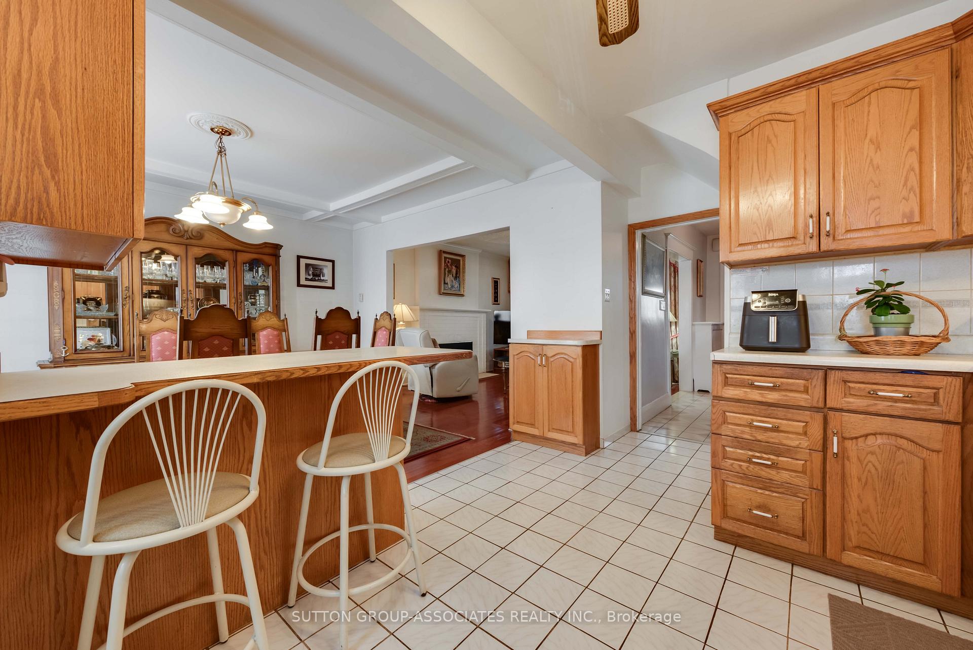 Photo 12 of 368 Glenholme Avenue, Toronto, Oakwood Village — HOMEH