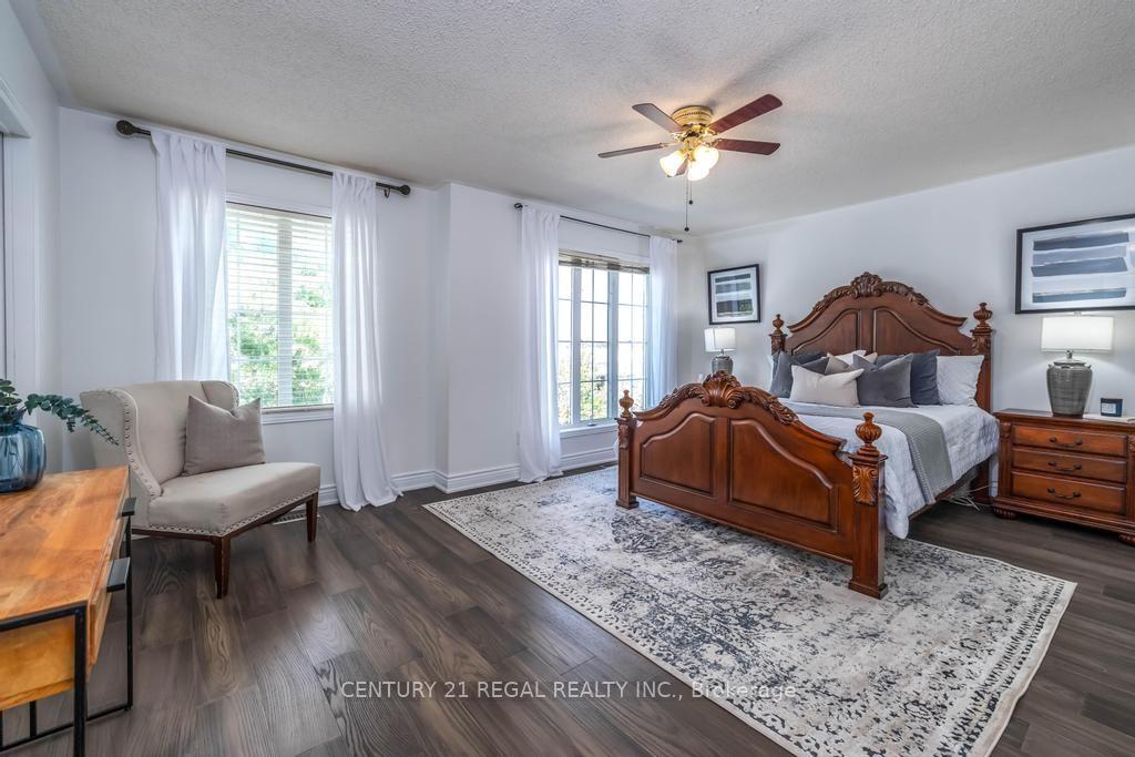 Photo 19 of 43 Waterton Crescent, Richmond Hill, Langstaff — HOMEH