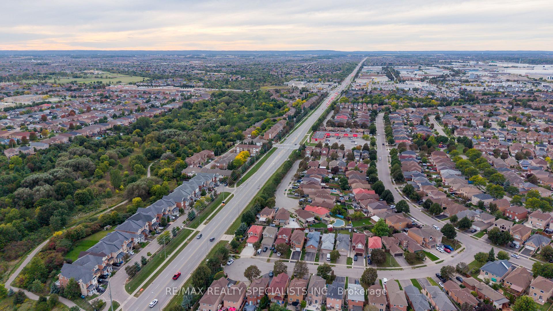 Photo 44 of 25 Carabram Court, Brampton, Brampton West — HOMEH