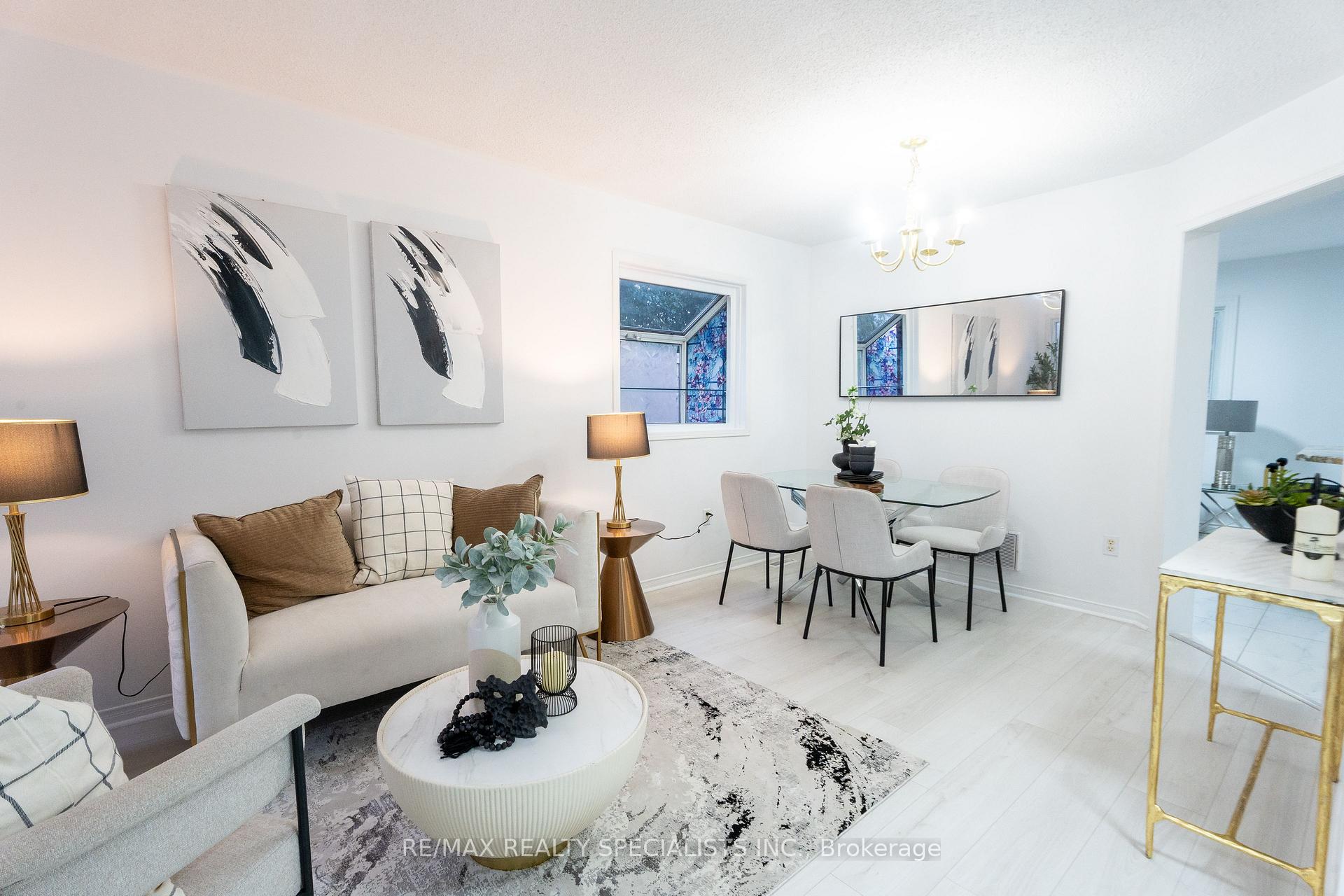 Photo 10 of 25 Carabram Court, Brampton, Brampton West — HOMEH