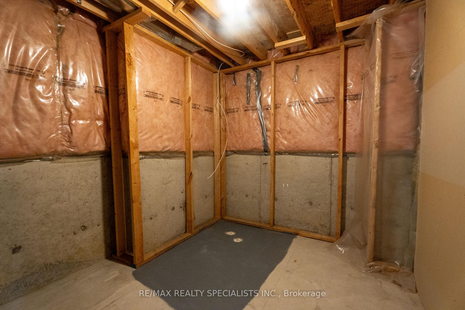 Photo 30 of 25 Carabram Court, Brampton, Brampton West — HOMEH
