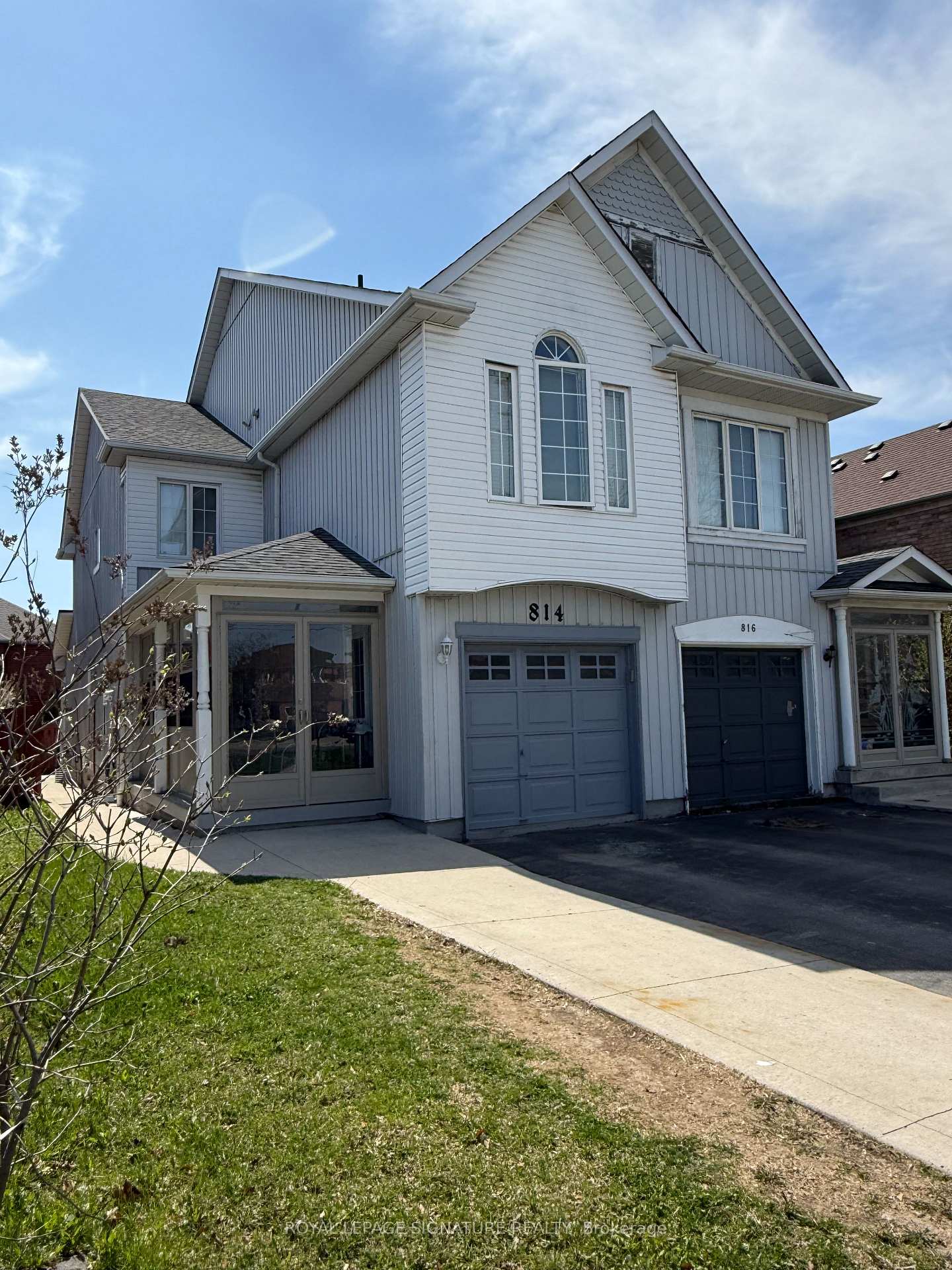 Front of 814 Golden Farmer Way