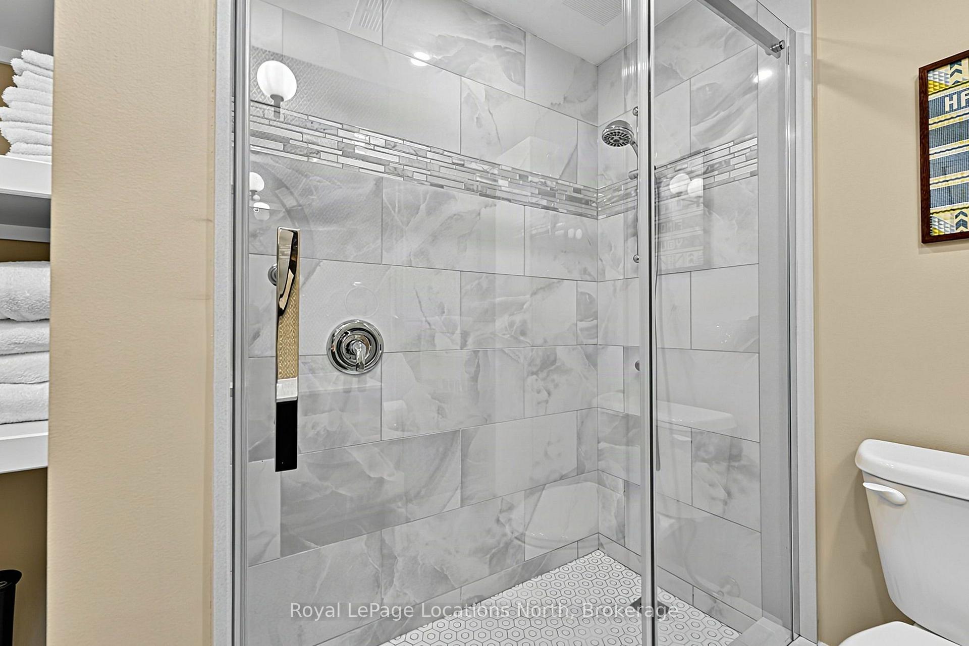 Photo 62 of 133 Trail Boulevard, Springwater, Centre Vespra — HOMEH