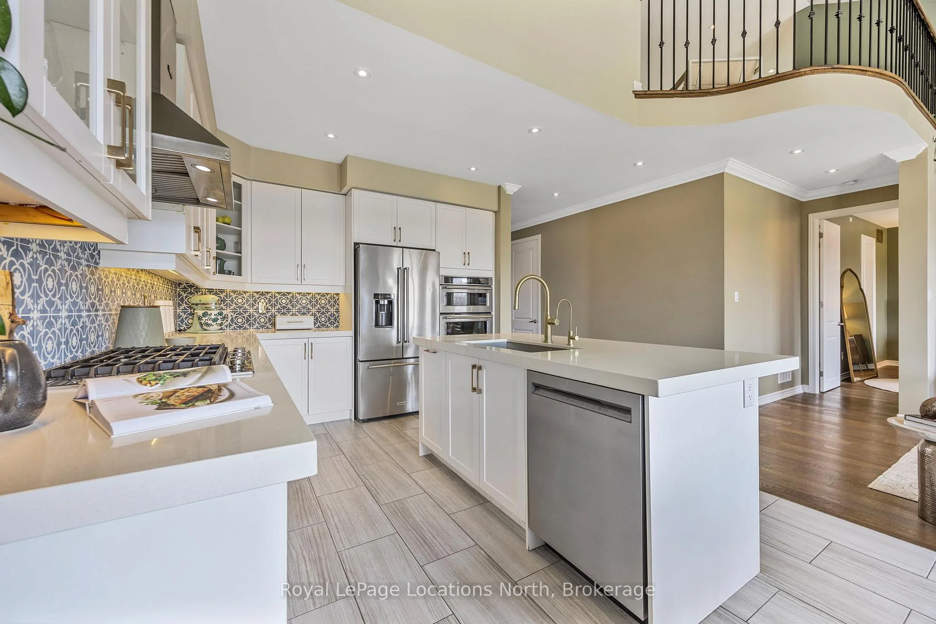 Photo 25 of 133 Trail Boulevard, Springwater, Centre Vespra — HOMEH