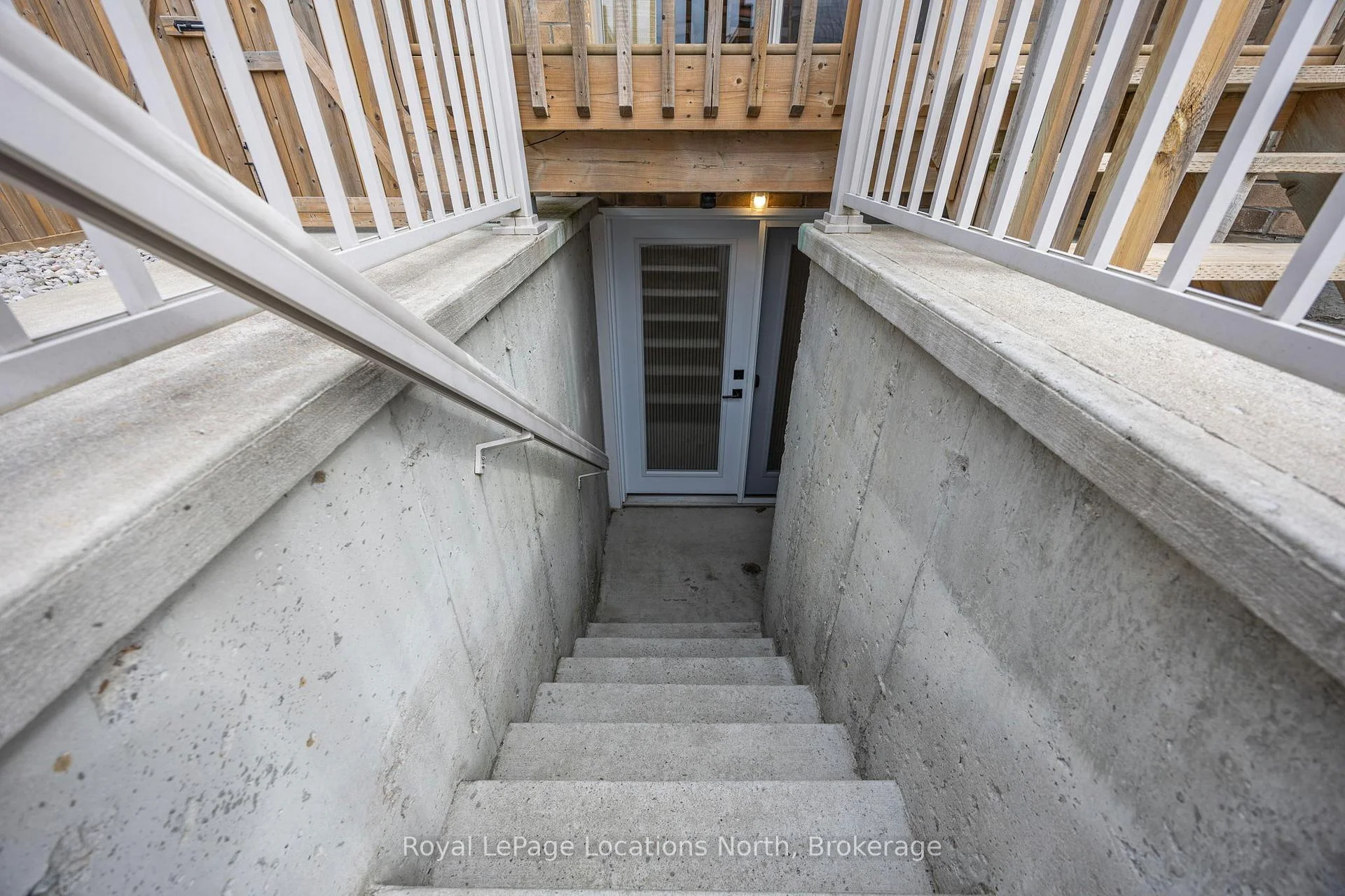 Photo 72 of 133 Trail Boulevard, Springwater, Centre Vespra — HOMEH