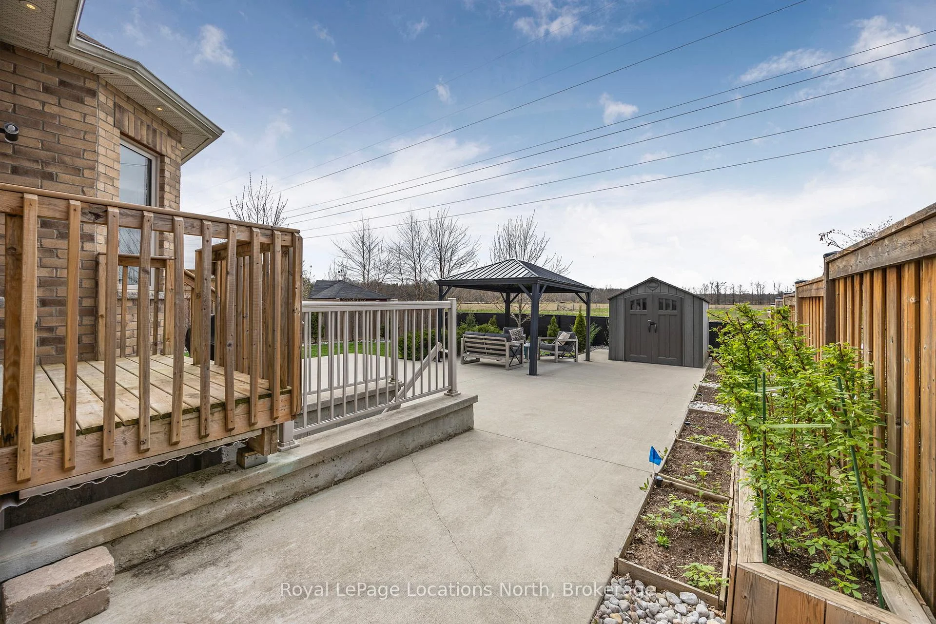 Photo 75 of 133 Trail Boulevard, Springwater, Centre Vespra — HOMEH