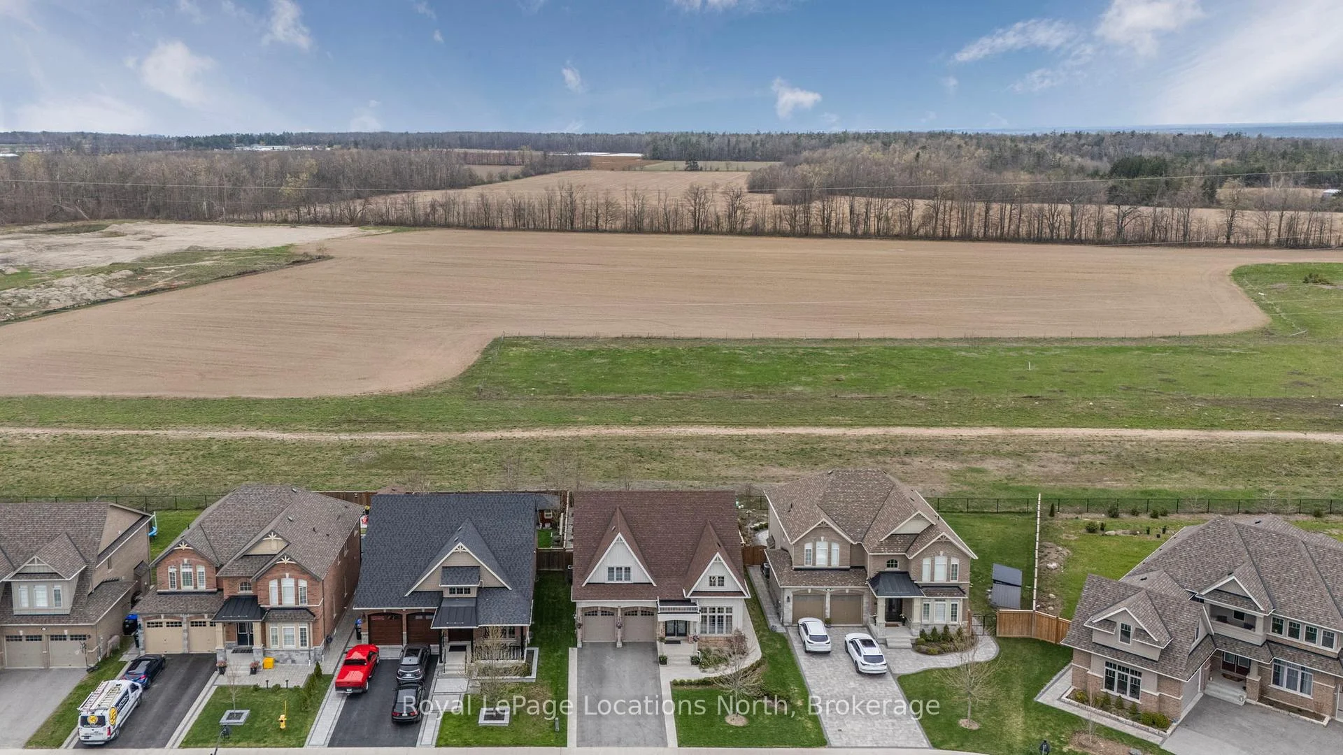 Photo 94 of 133 Trail Boulevard, Springwater, Centre Vespra — HOMEH