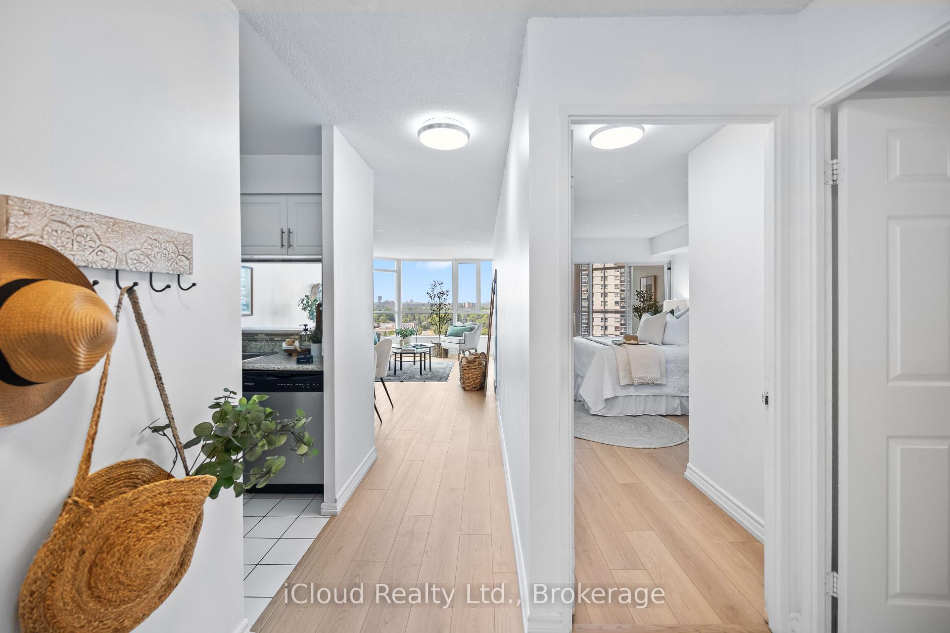 Photo 4 of Unit 1107, 3231 Eglinton Avenue E, Scarborough, Scarborough Village — HOMEH