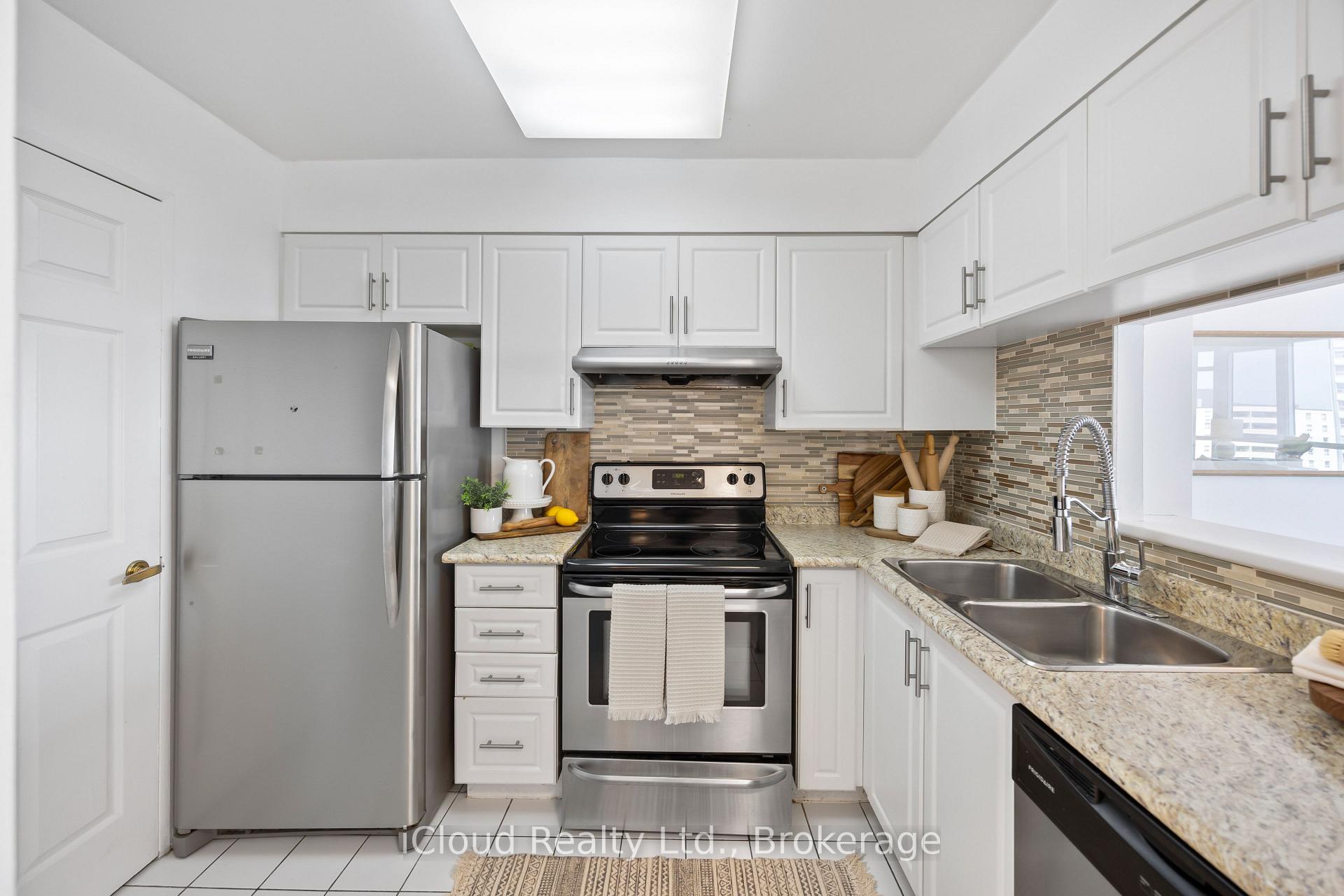 Photo 11 of Unit 1107, 3231 Eglinton Avenue E, Scarborough, Scarborough Village — HOMEH