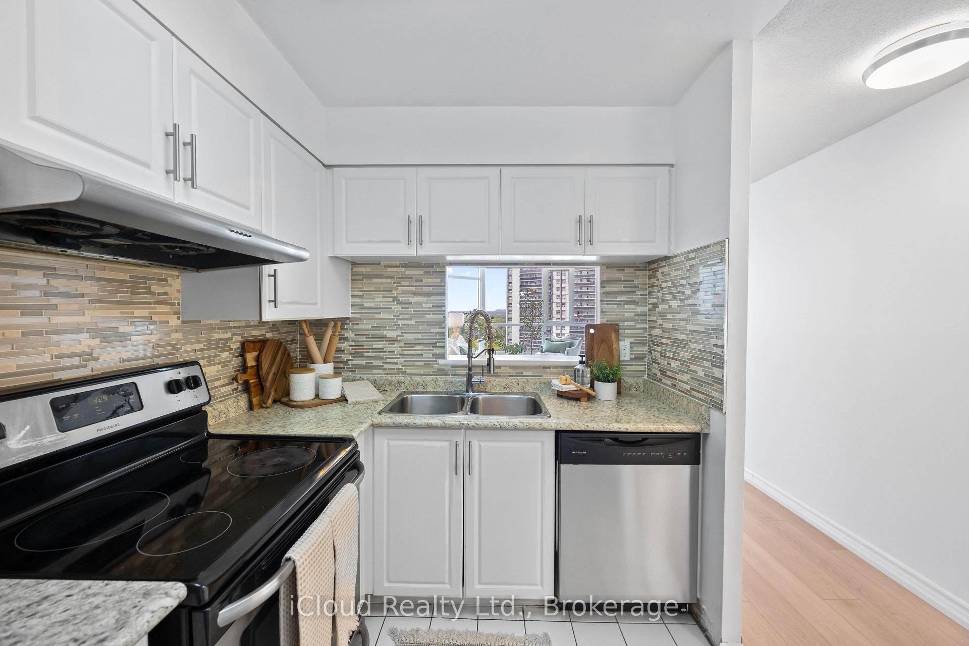 Photo 12 of Unit 1107, 3231 Eglinton Avenue E, Scarborough, Scarborough Village — HOMEH