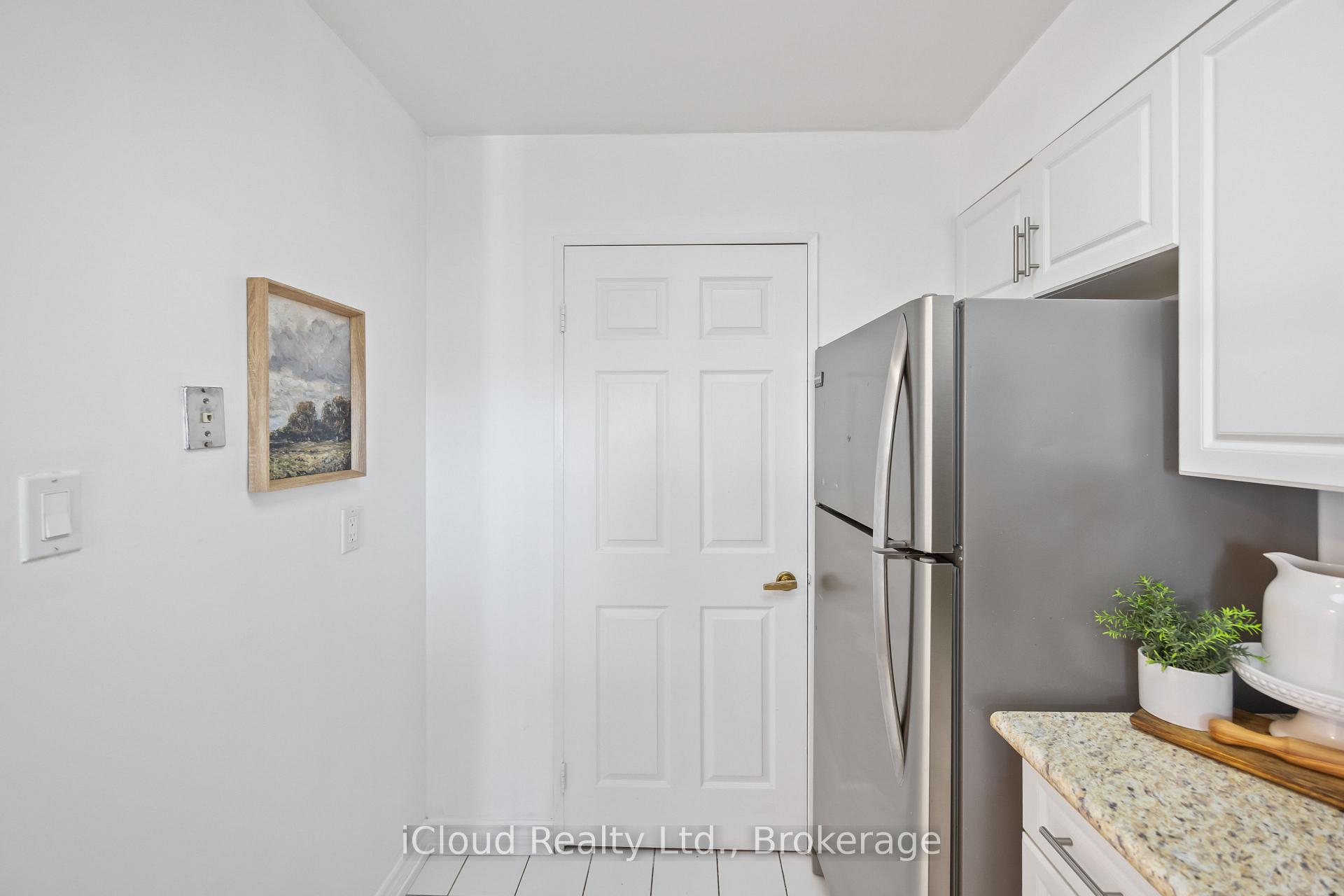 Photo 14 of Unit 1107, 3231 Eglinton Avenue E, Scarborough, Scarborough Village — HOMEH