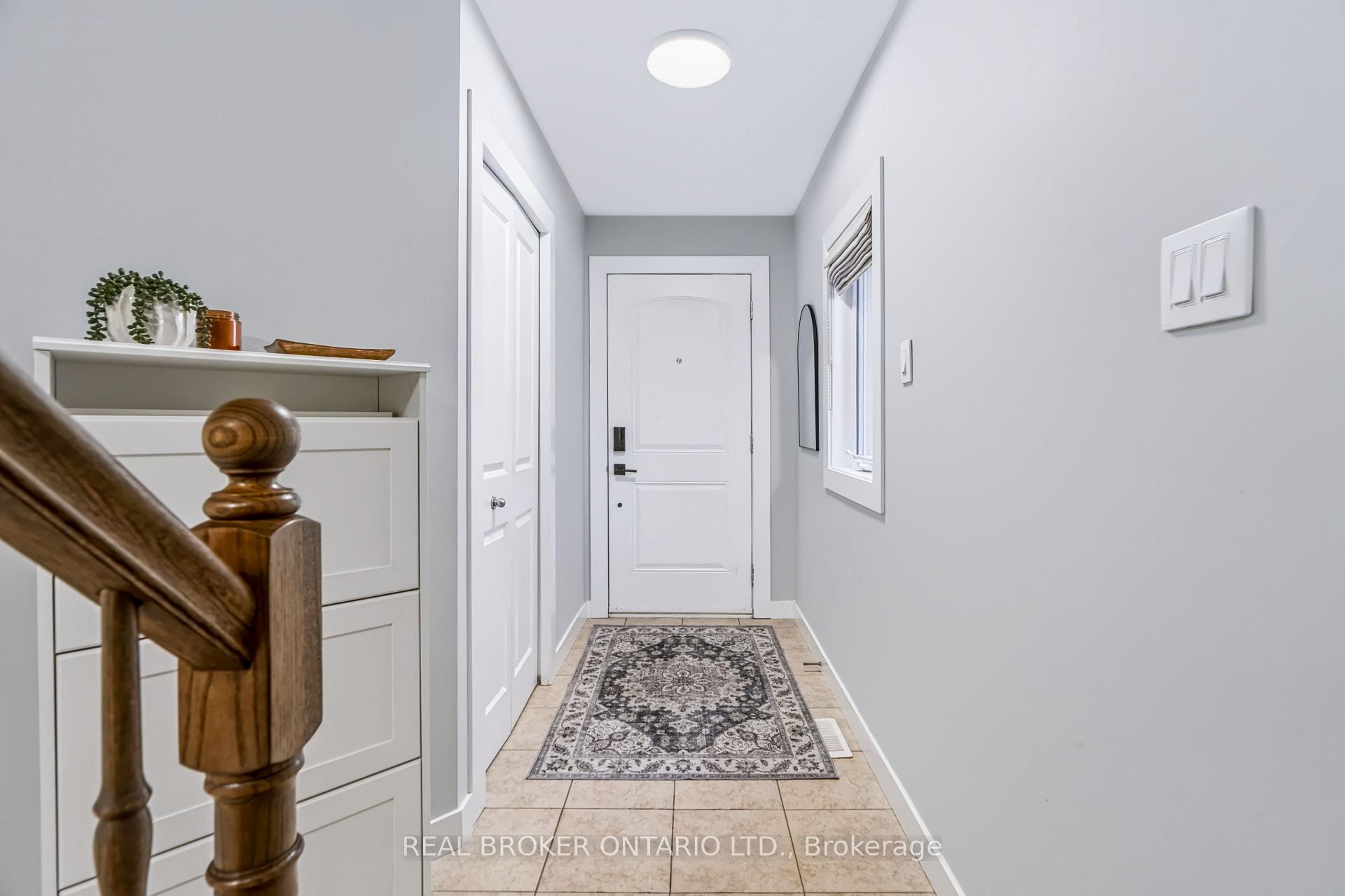 Photo 2 of 78 Songbird Private, Ottawa, Westcliffe Estates — HOMEH