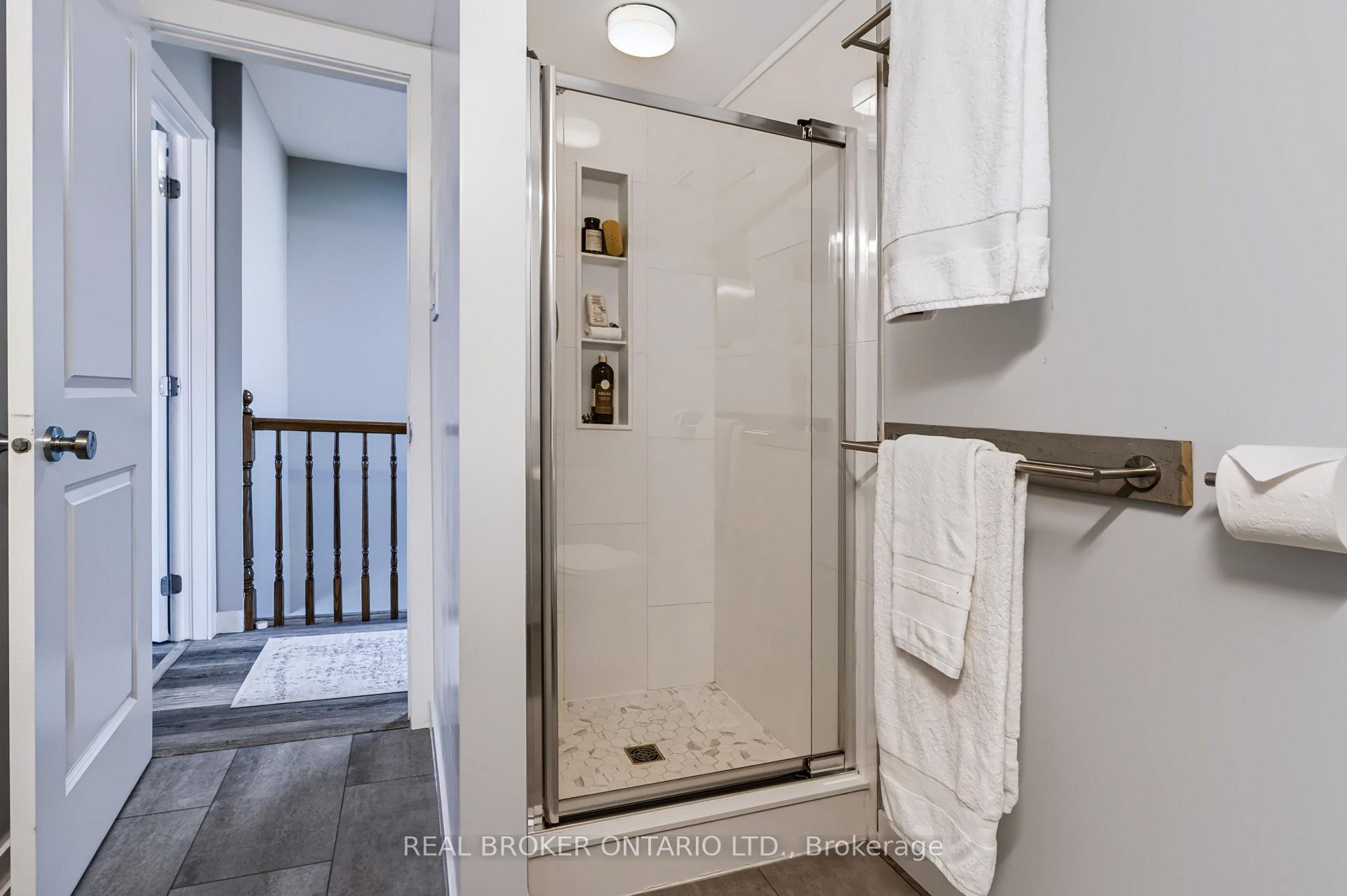 Photo 22 of 78 Songbird Private, Ottawa, Westcliffe Estates — HOMEH