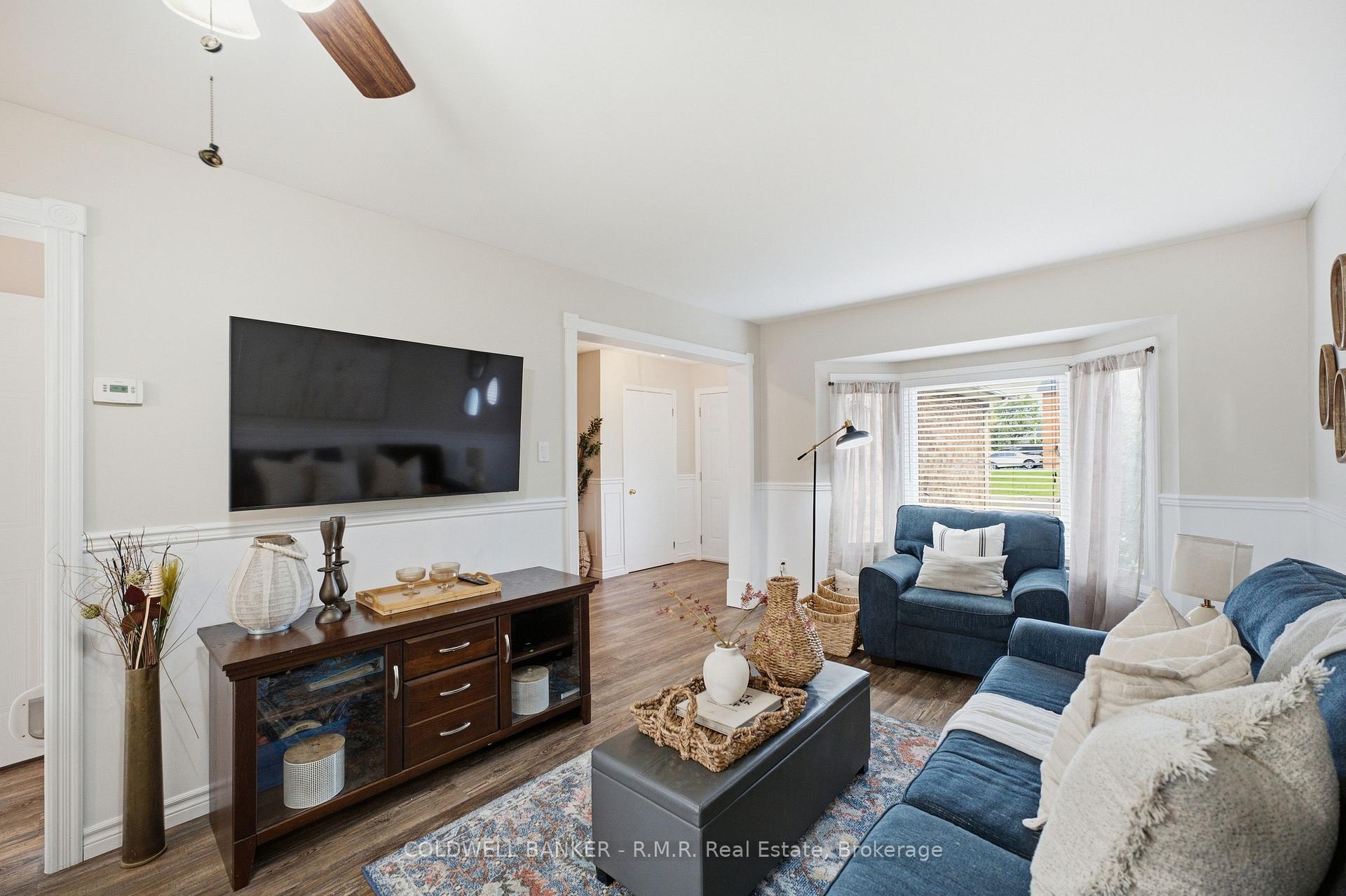 Photo 7 of 141 Poolton Crescent, Clarington, Courtice — HOMEH