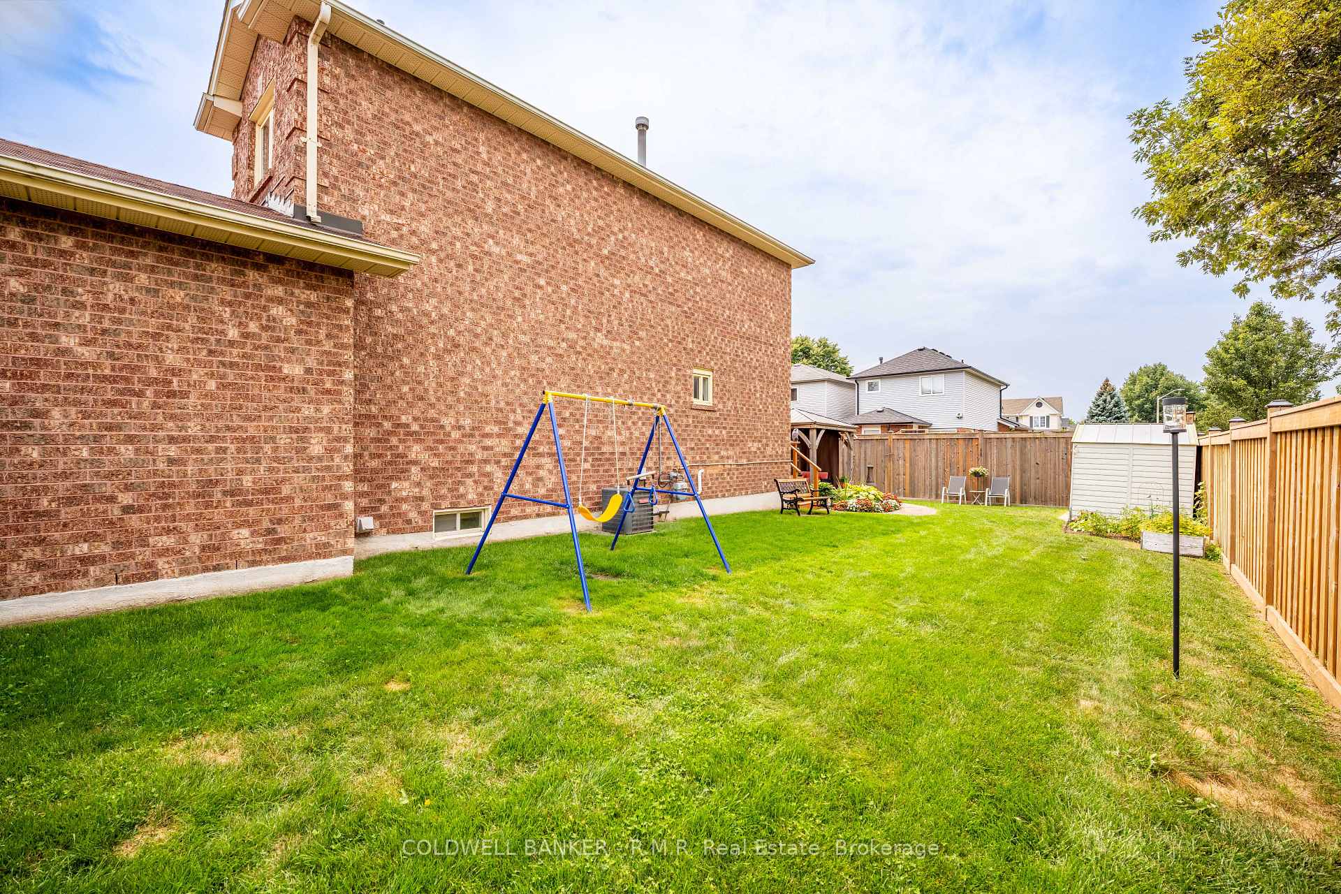 Photo 30 of 141 Poolton Crescent, Clarington, Courtice — HOMEH