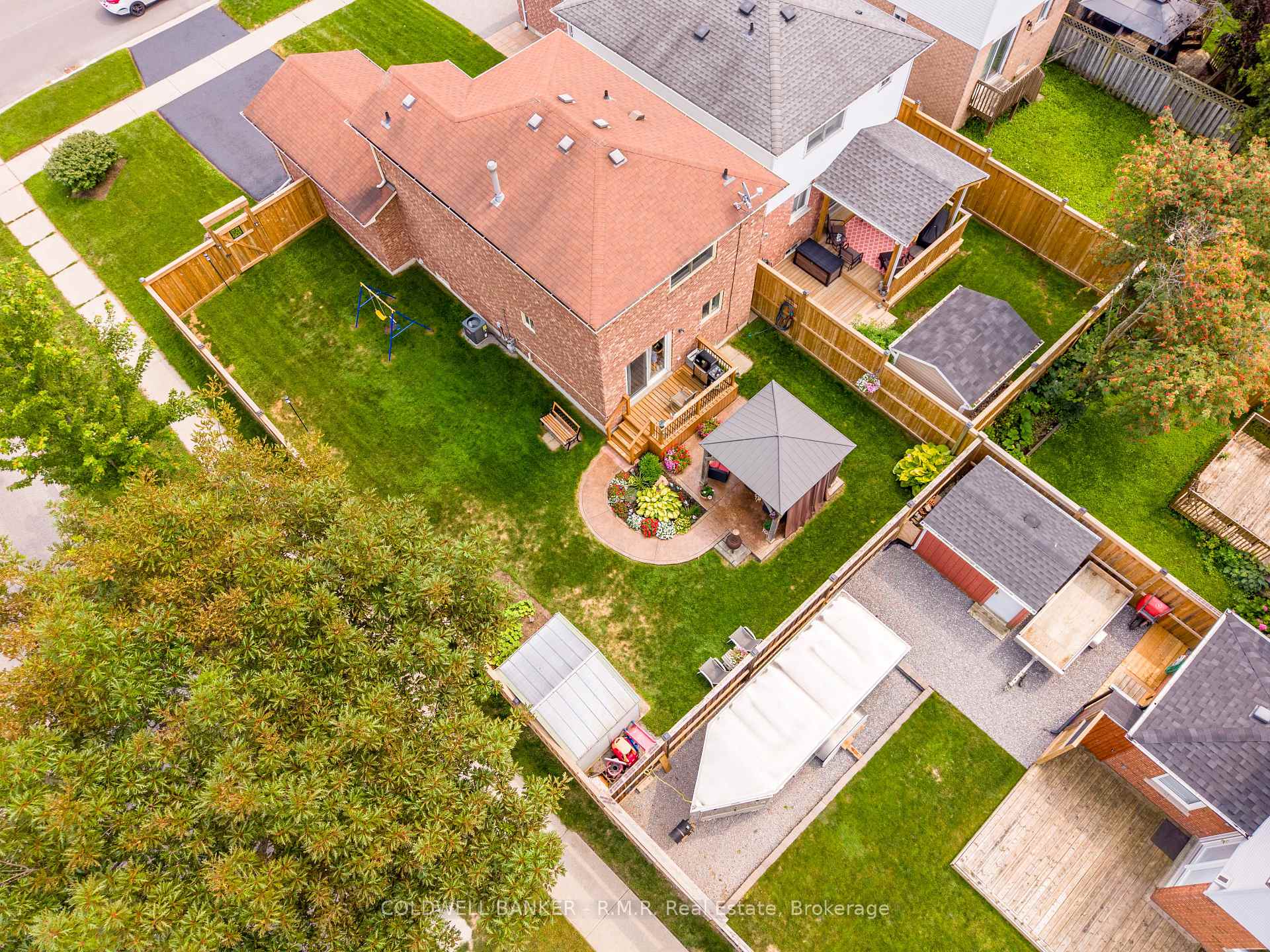 Photo 34 of 141 Poolton Crescent, Clarington, Courtice — HOMEH
