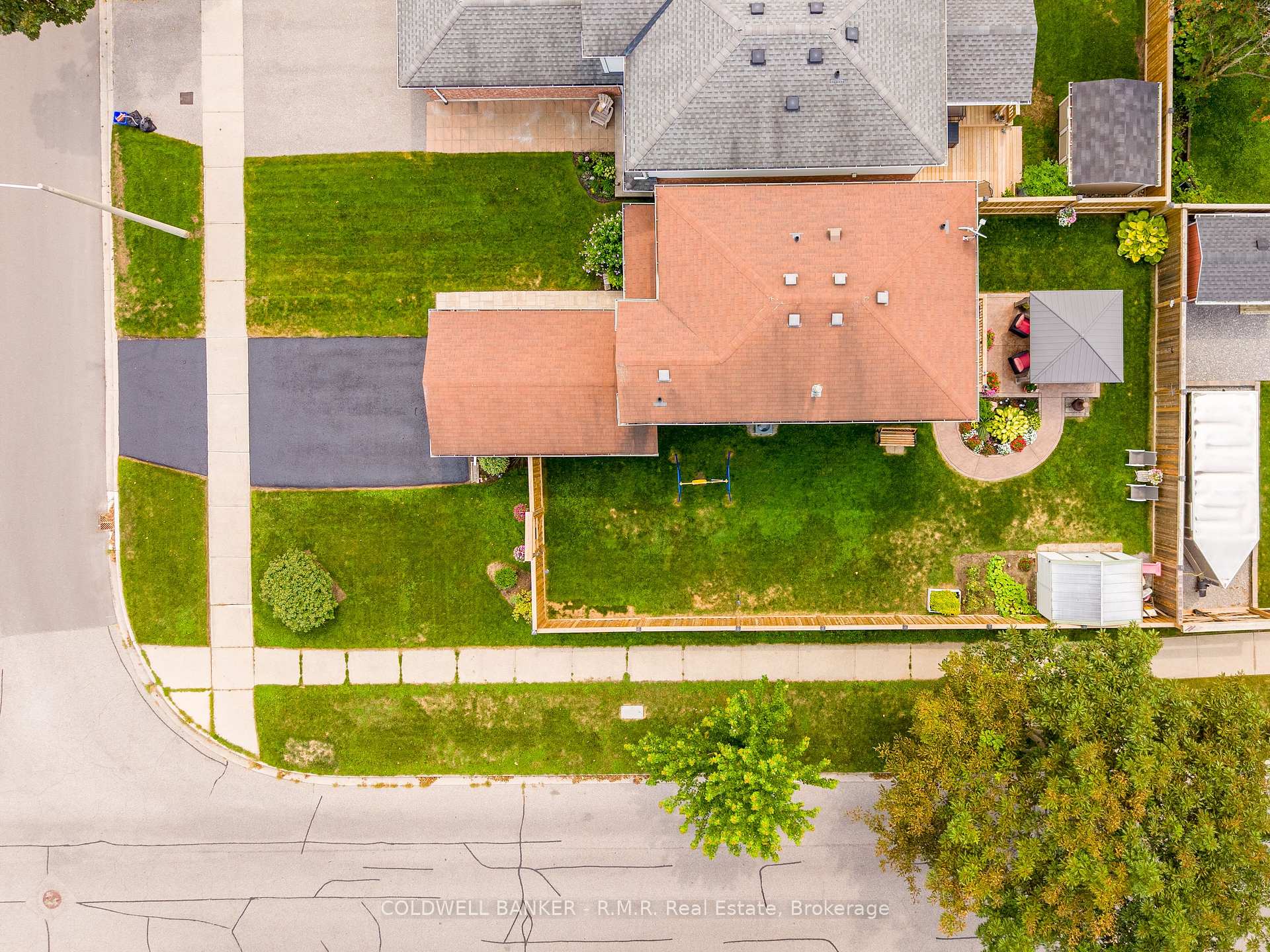 Photo 35 of 141 Poolton Crescent, Clarington, Courtice — HOMEH