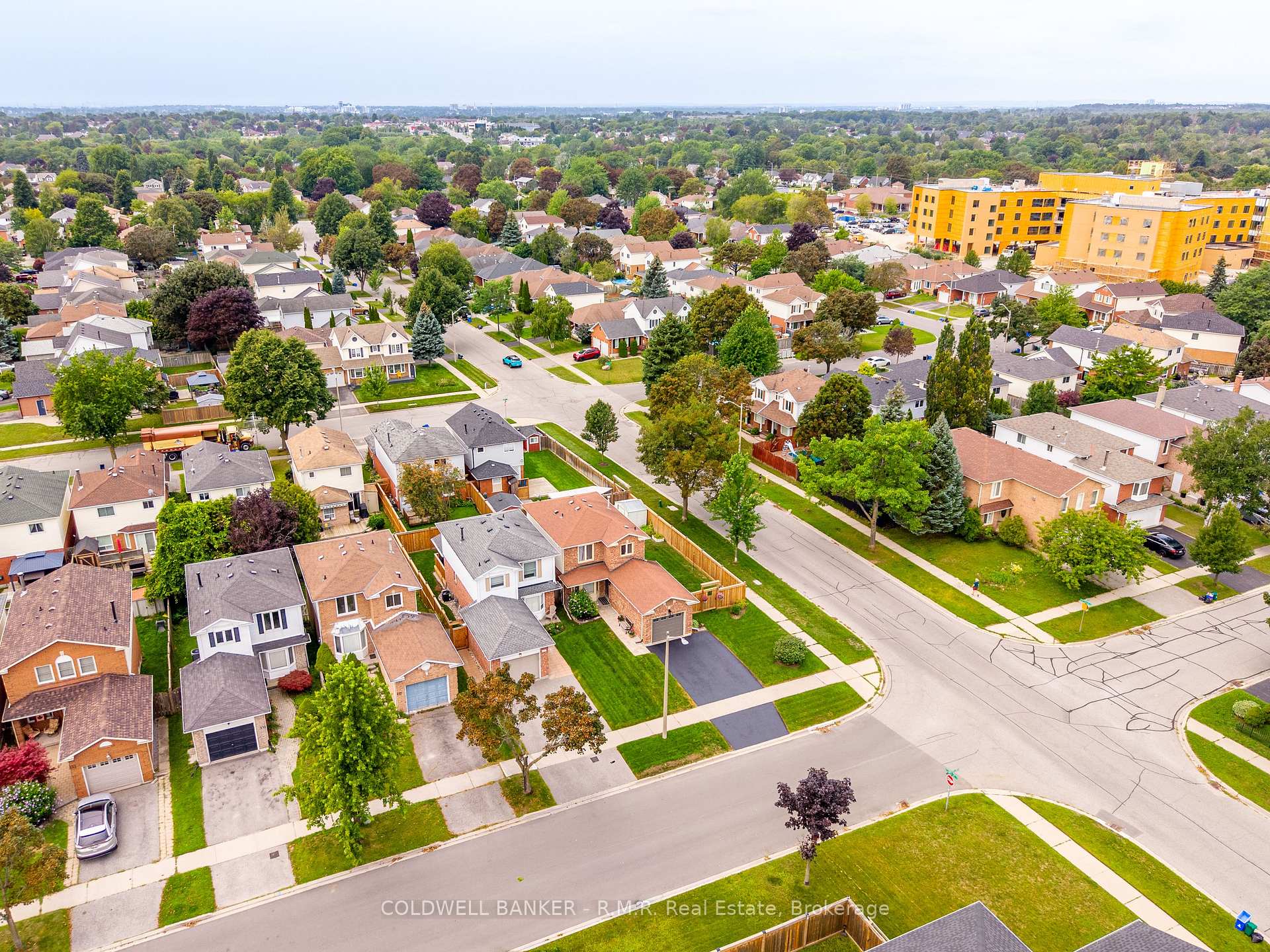 Photo 36 of 141 Poolton Crescent, Clarington, Courtice — HOMEH