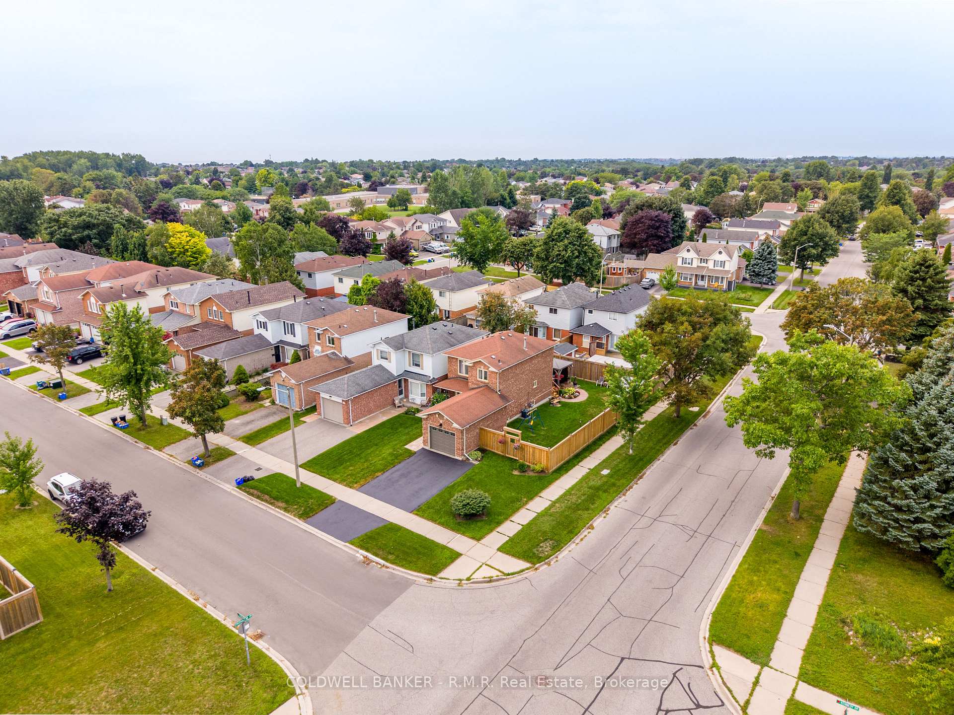 Photo 39 of 141 Poolton Crescent, Clarington, Courtice — HOMEH