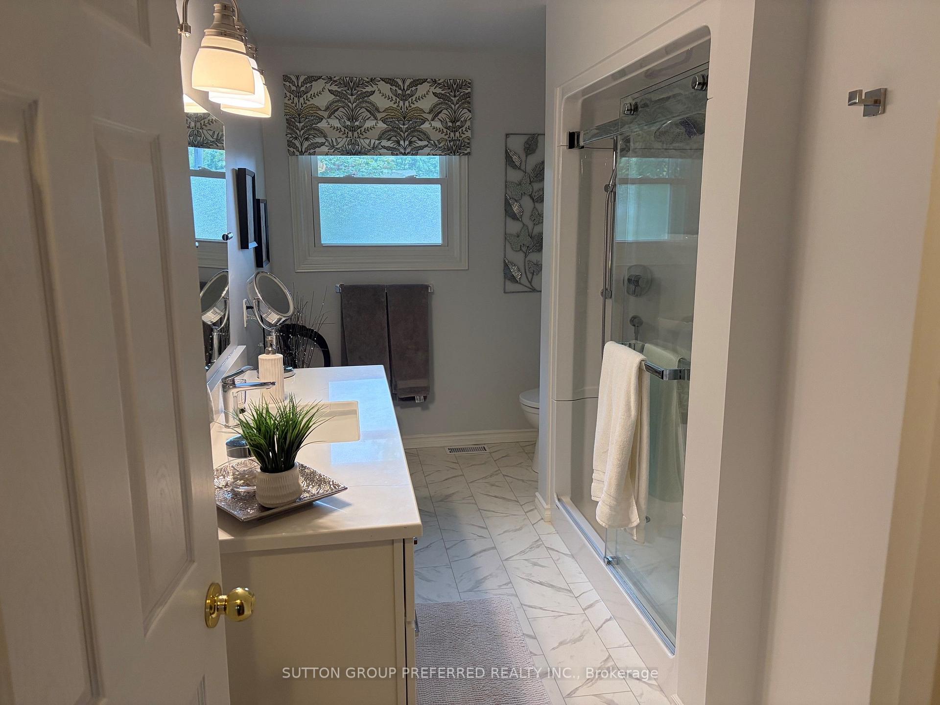 Photo 16 of 20 Cedarwoods Crescent, Chatham-Kent — HOMEH